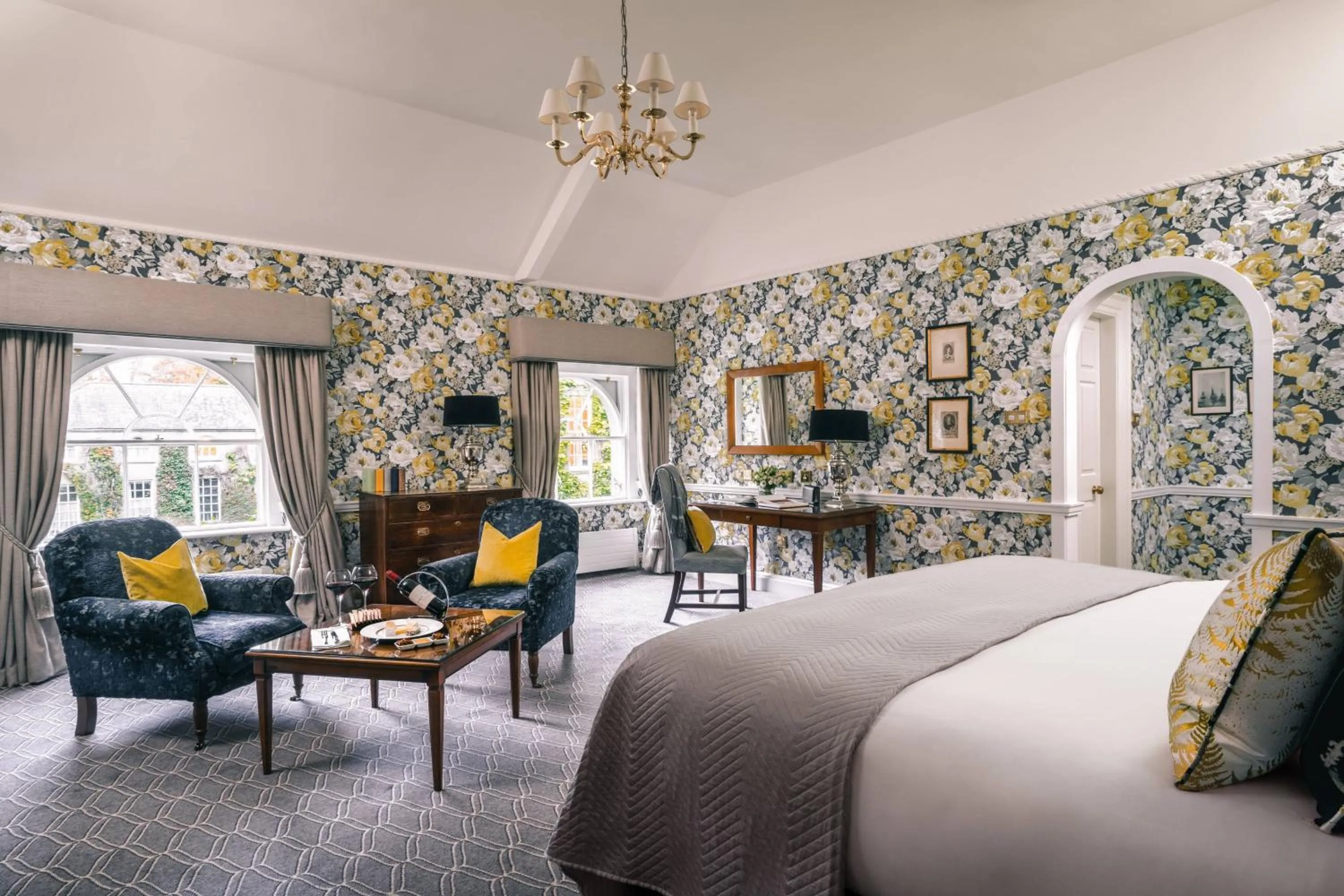 Photo of the whole room, Bed in Mount Juliet Estate, Autograph Collection