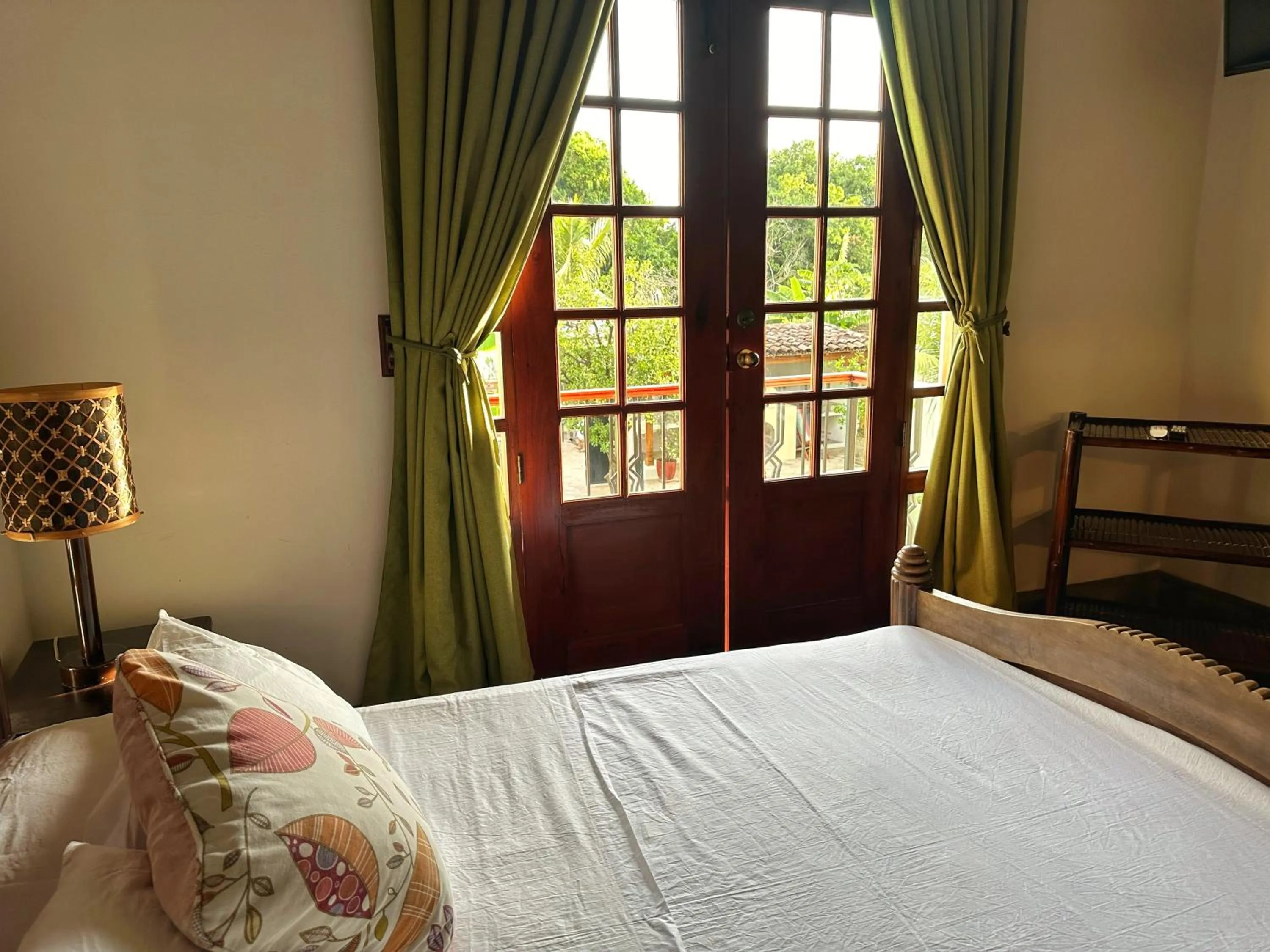 Balcony/Terrace, Bed in Hotel La Polvora