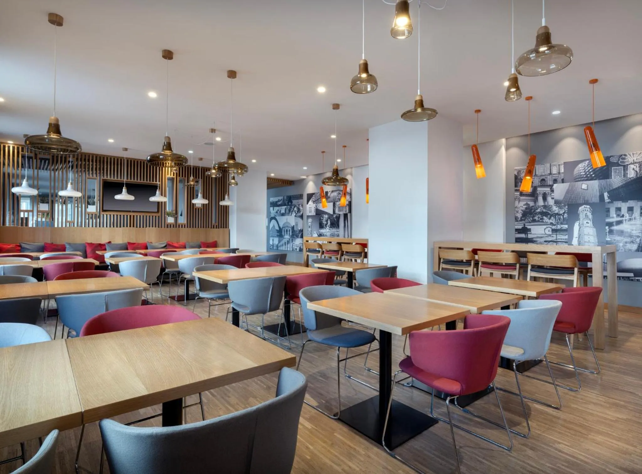 Breakfast in Holiday Inn Express Munich City West by IHG