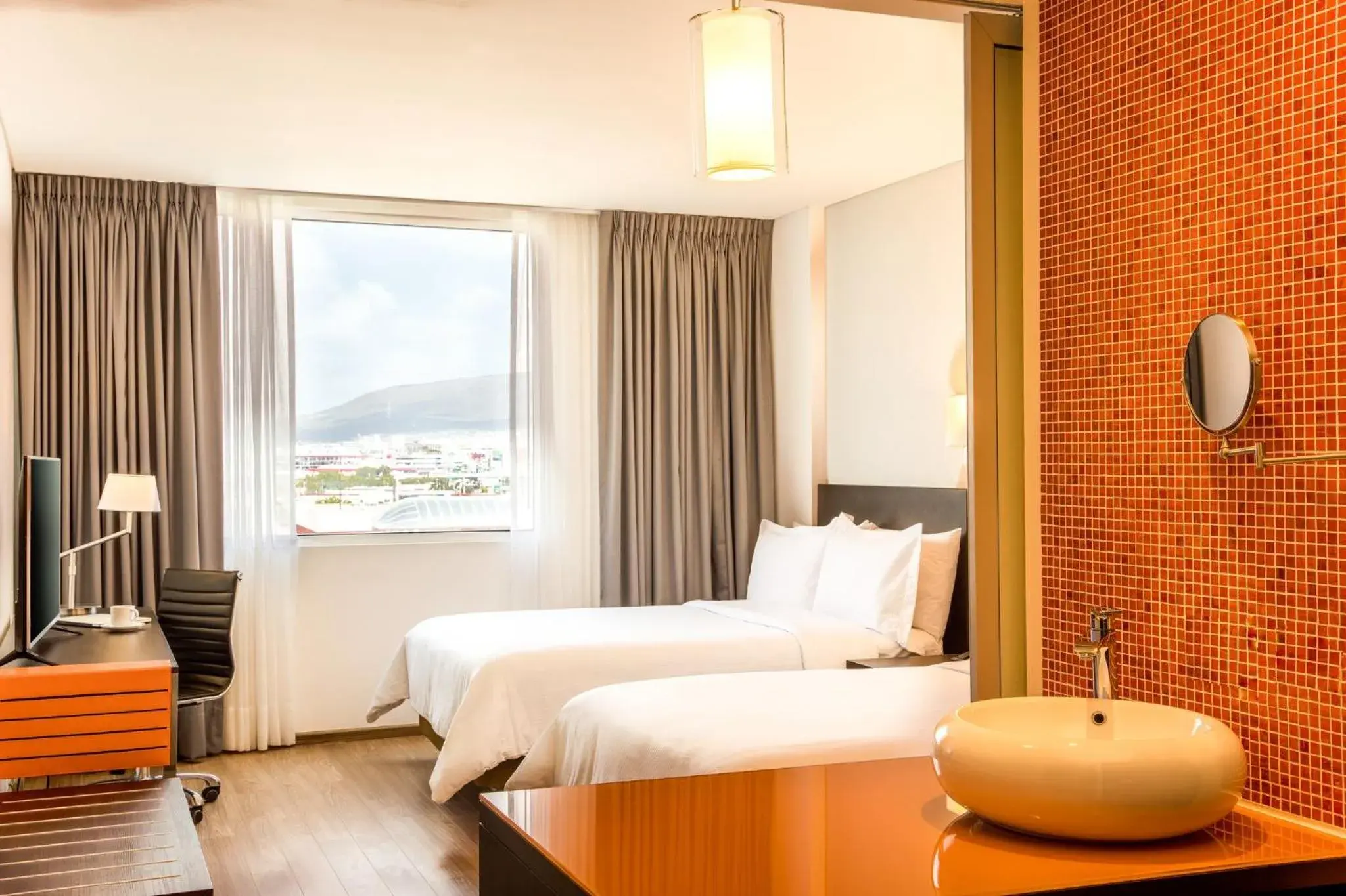 Superior Double Room in Fiesta Inn Pachuca Gran Patio Superior Double Room in Fiesta Inn Pachuca Gran Patio