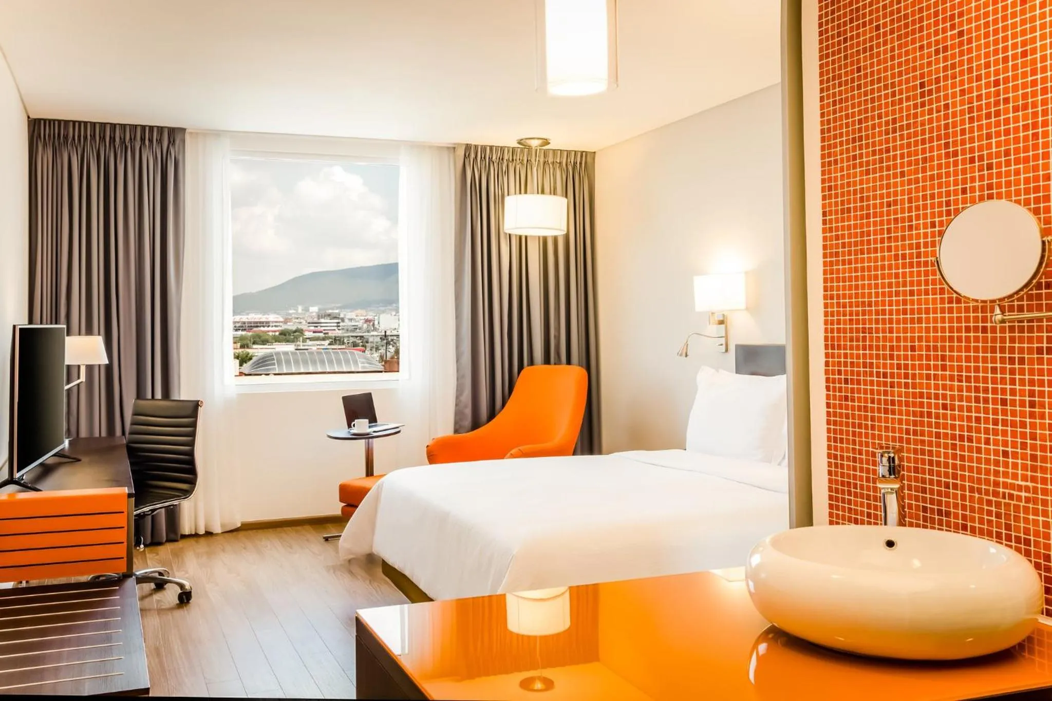 Photo of the whole room, Bed in Fiesta Inn Pachuca Gran Patio