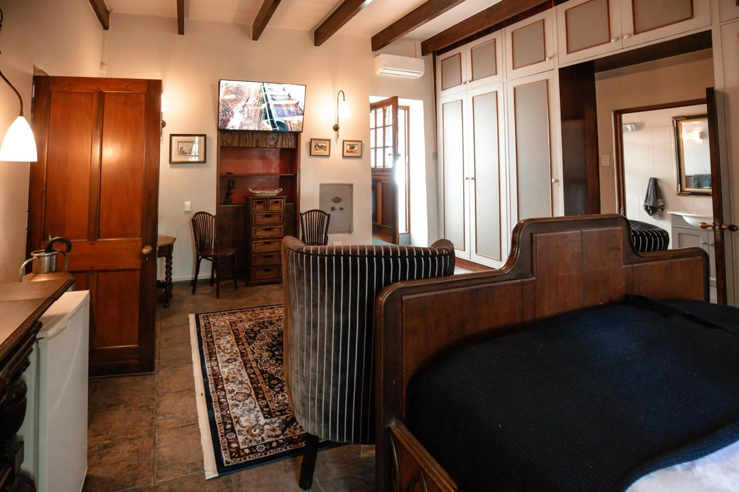 Property building in De Leeuwenhof Estate