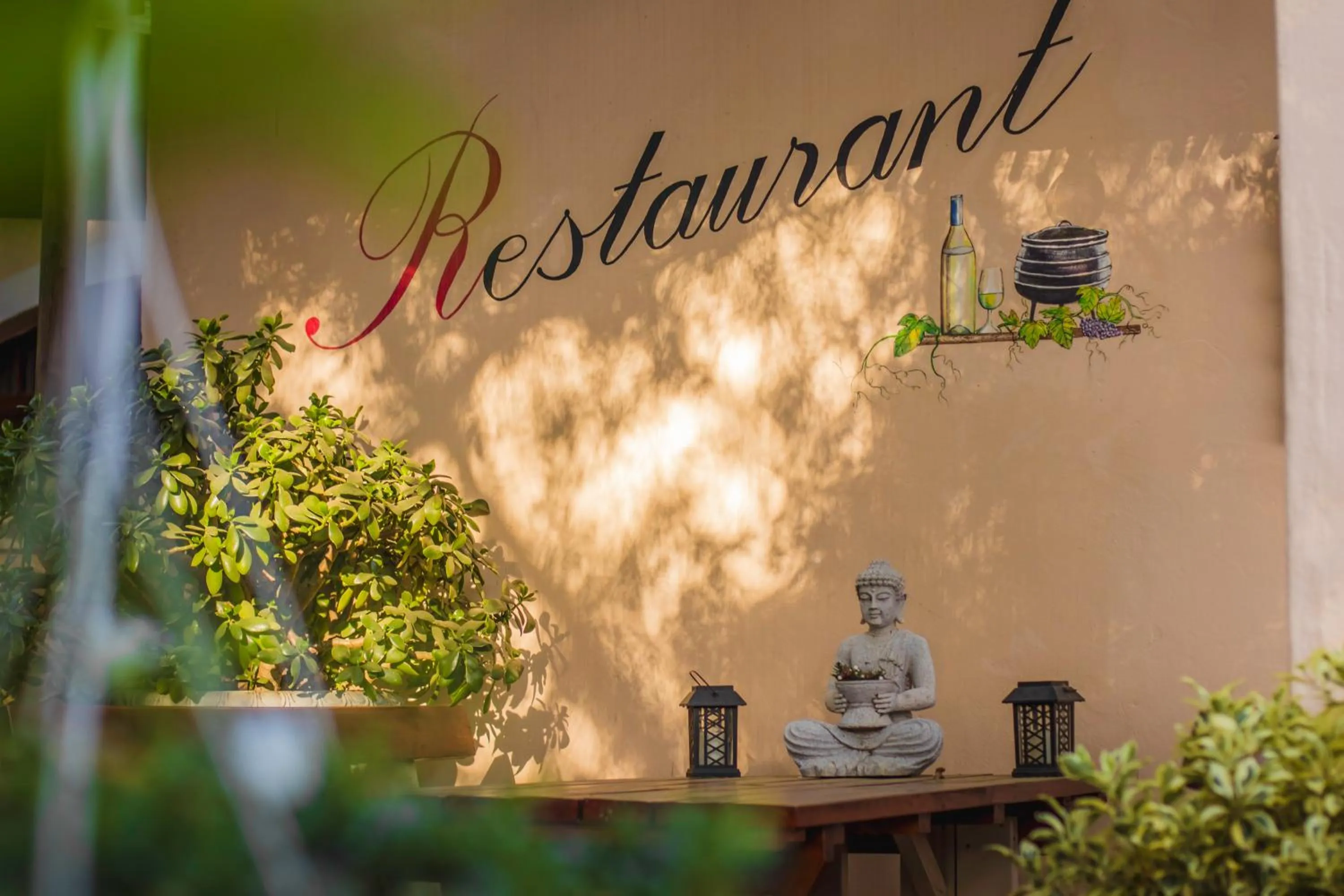 Property logo or sign in De Leeuwenhof Estate