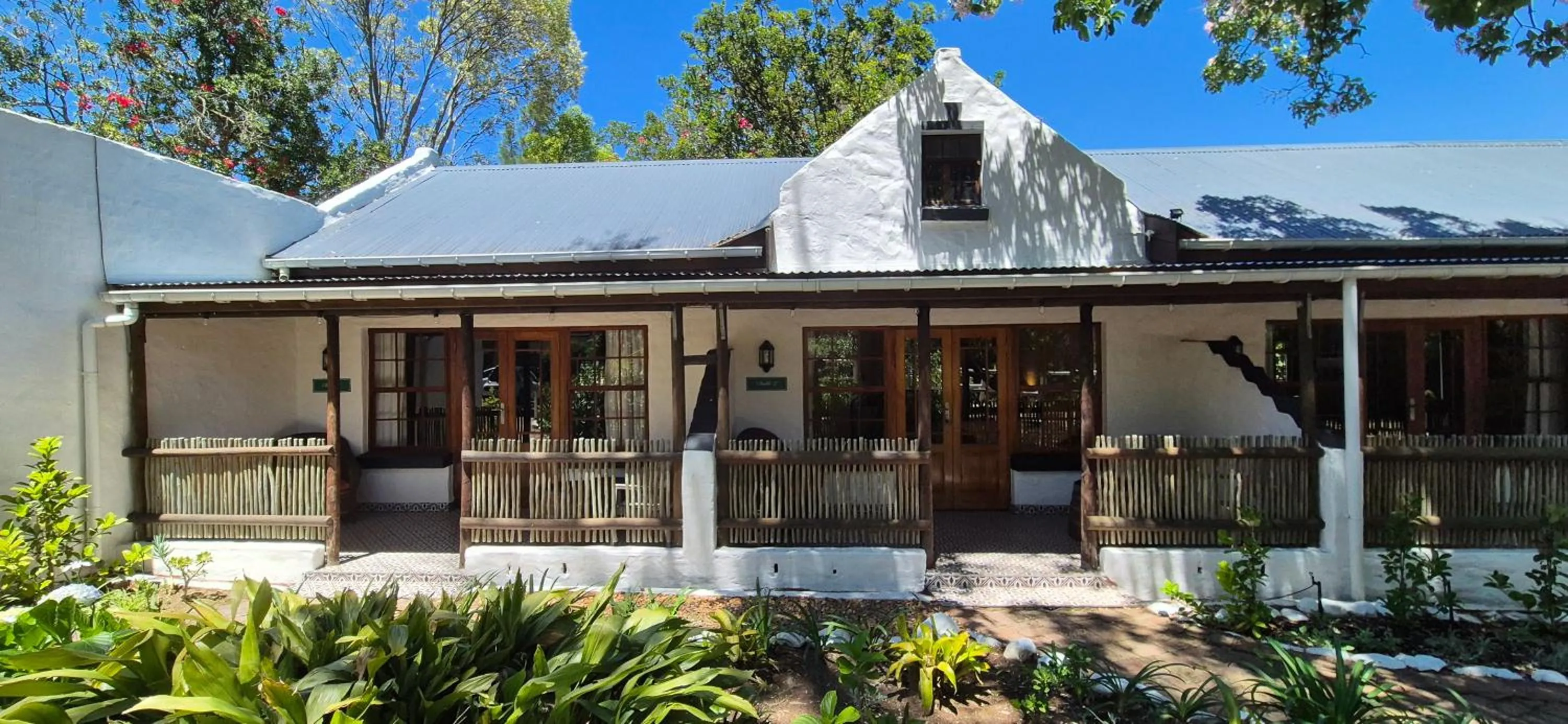 Property building in De Leeuwenhof Estate