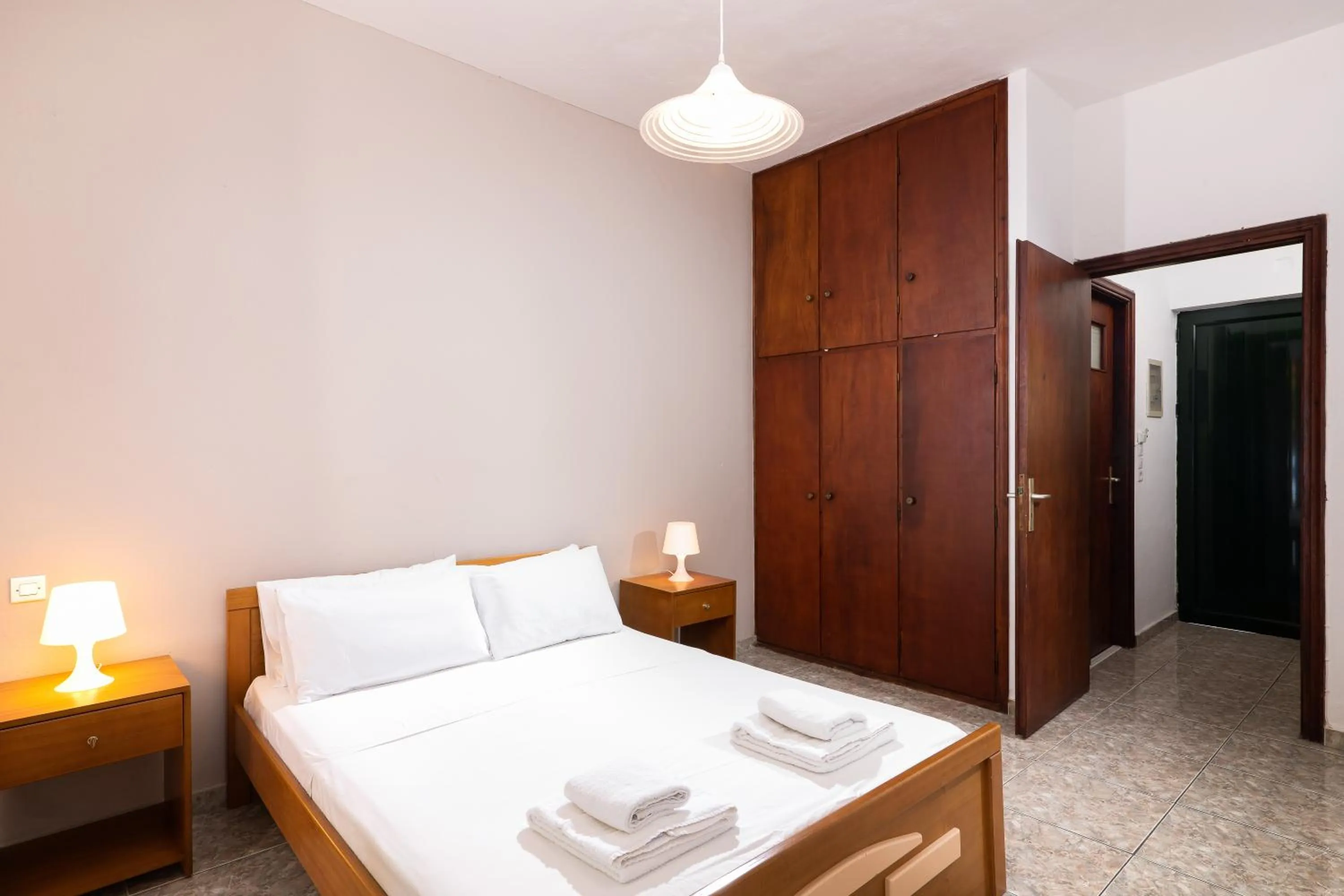 Bed in Dimitra Studios