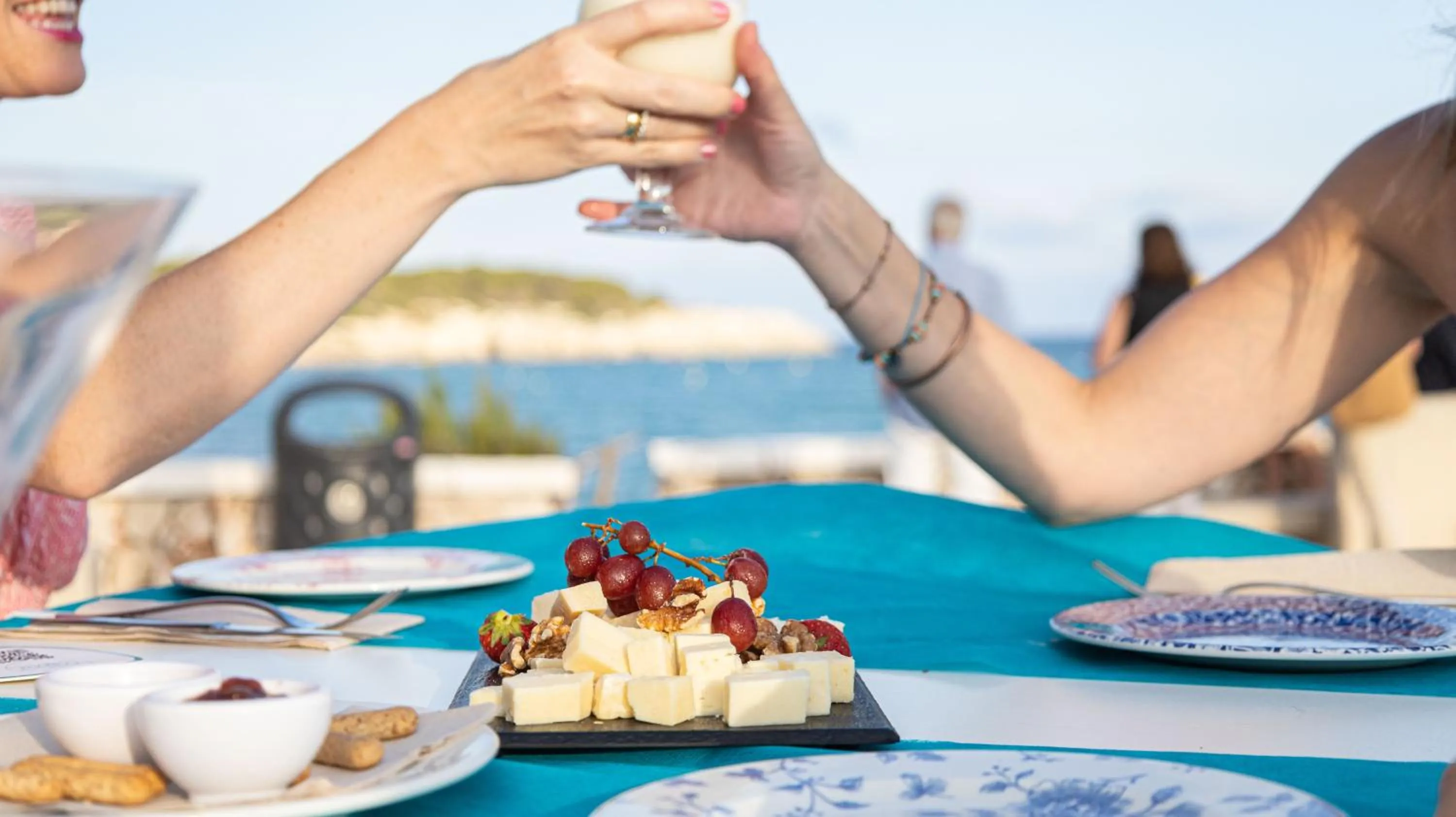 Restaurant/places to eat in Seth Santo Tomás