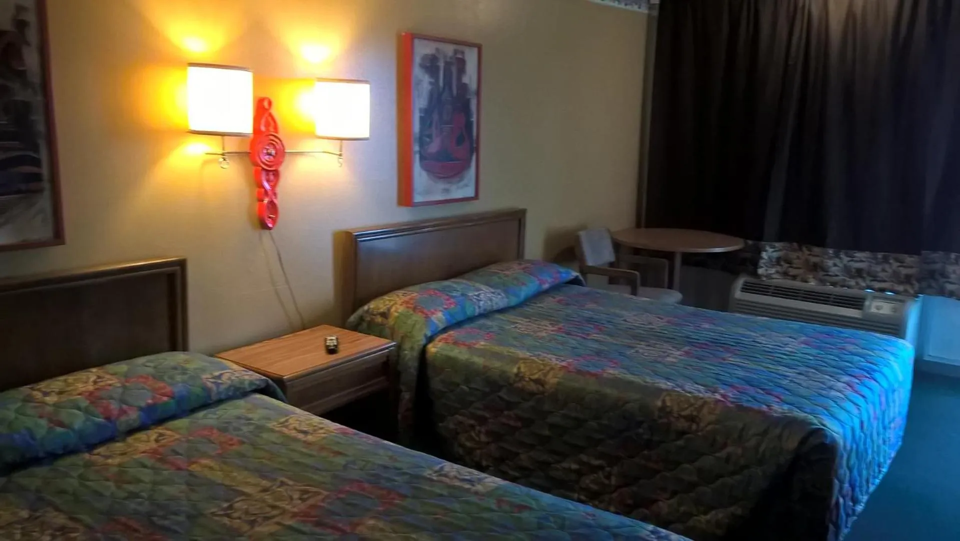 Other, Bed in Dogwood Motel