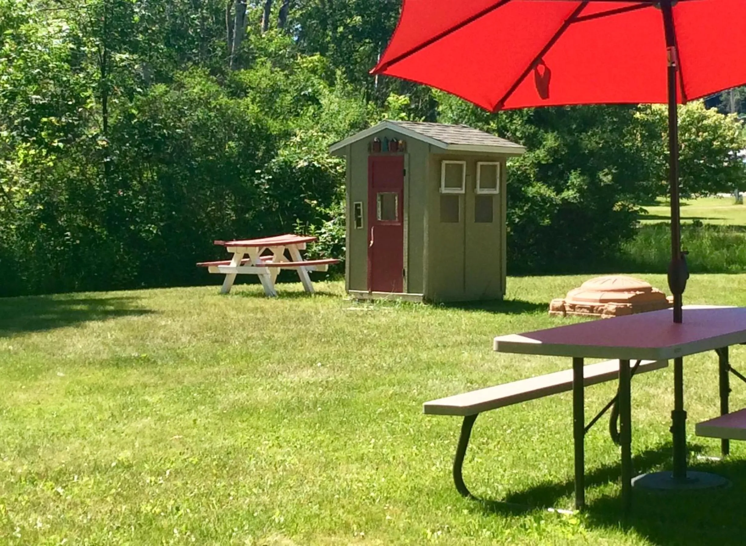 Children play ground in Cedar Ridge Cabins