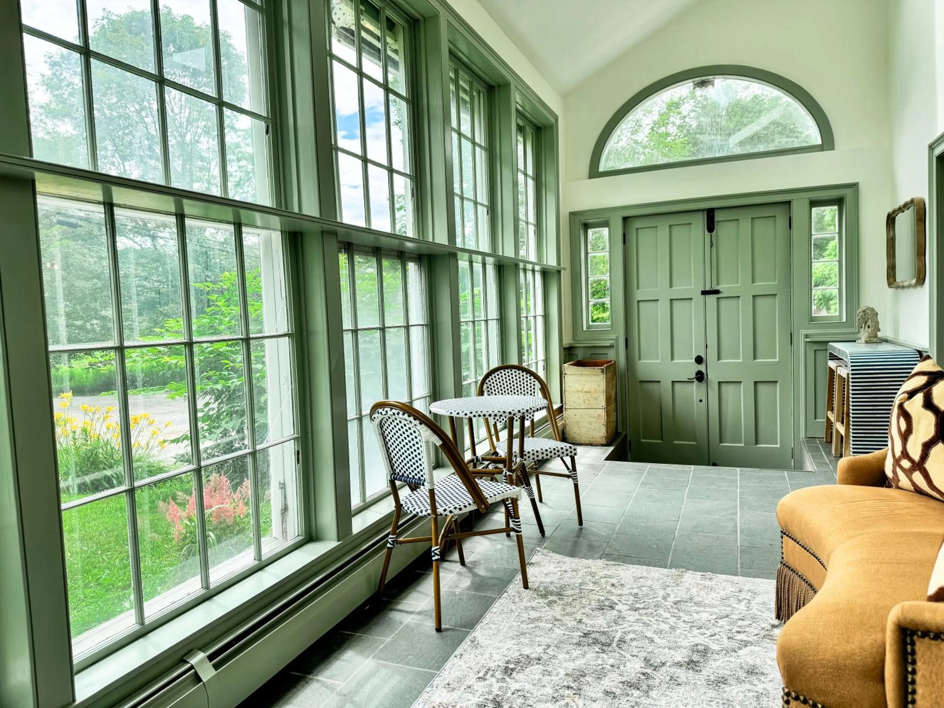 Facade/entrance in Inn at Silver Maple Farm