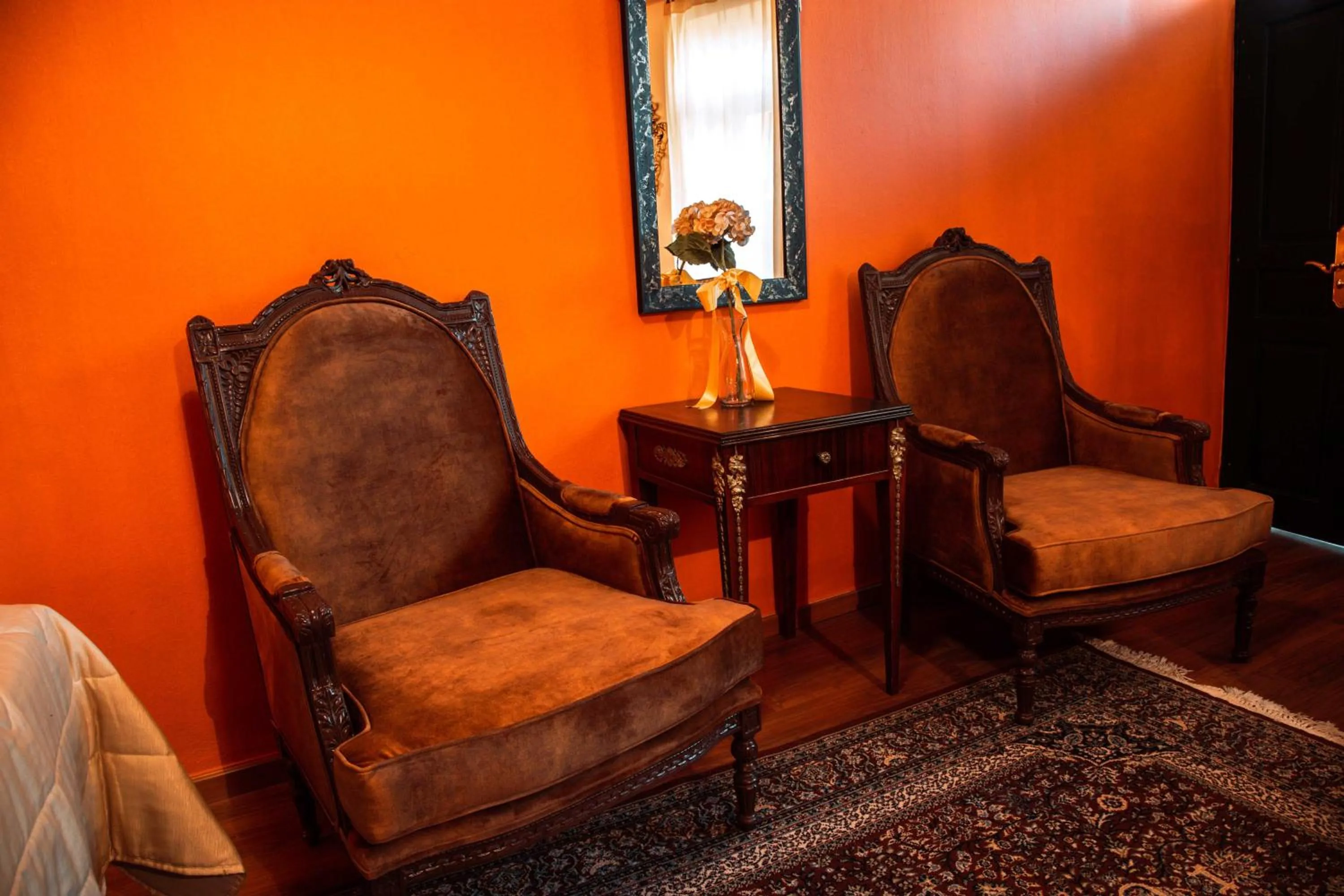 Living room in Ilion Hotel