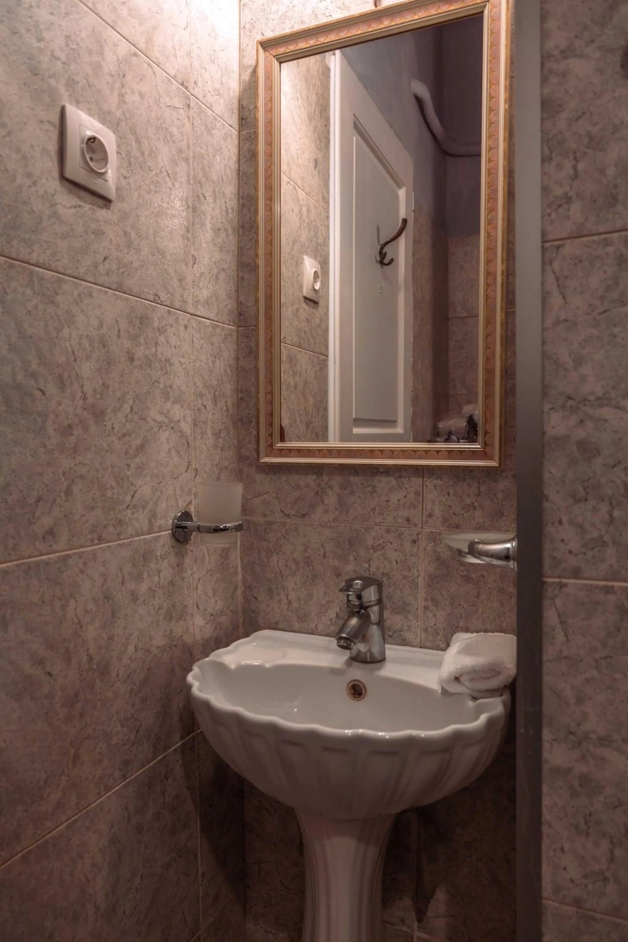 Bathroom in Ilion Hotel