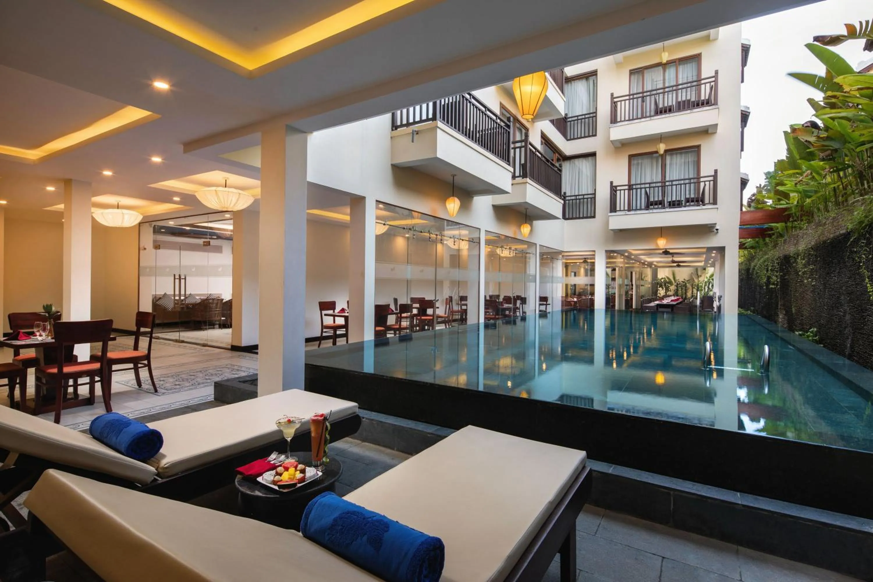 Lounge or bar in Silkotel Hoi An