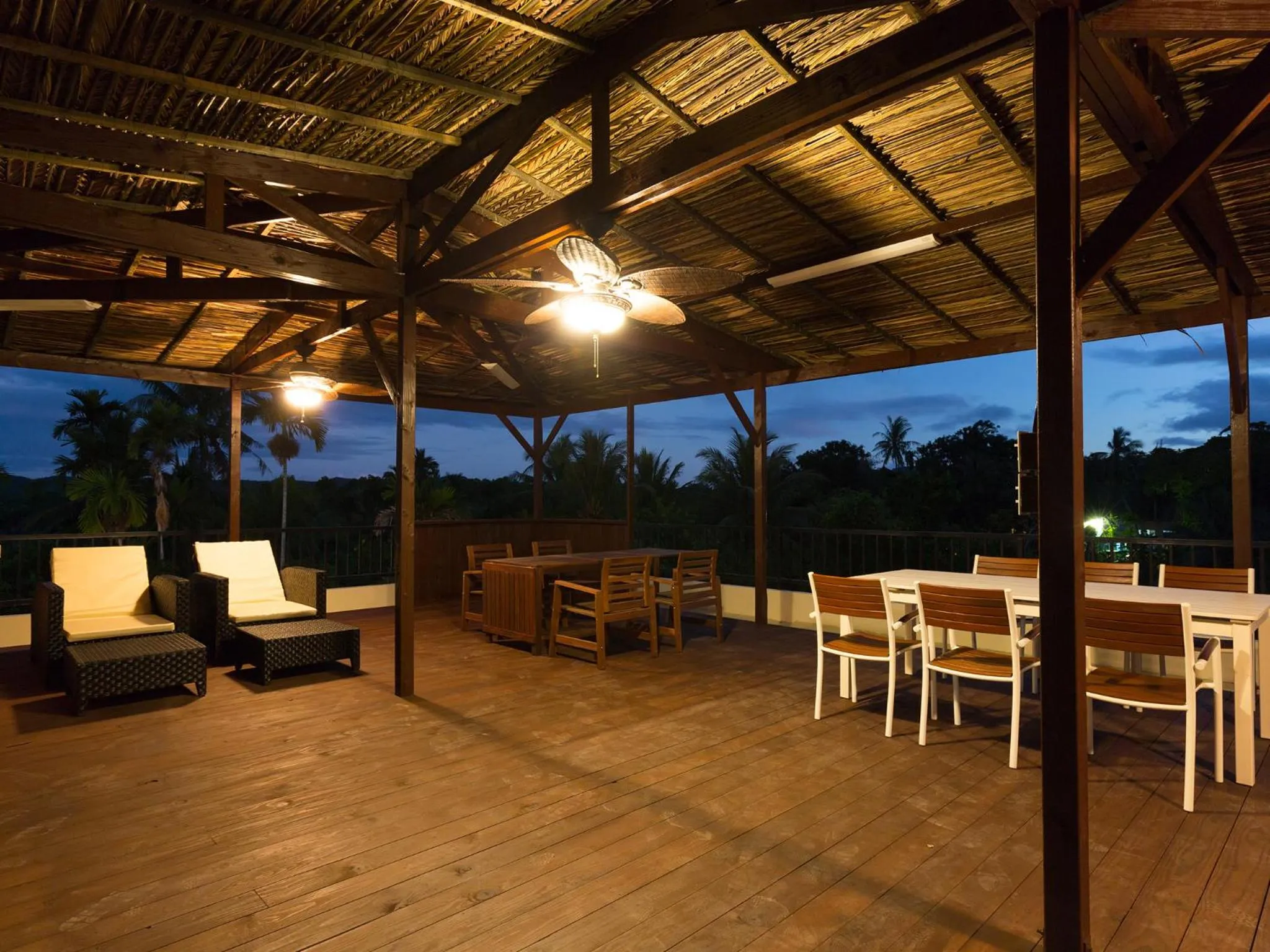 Lounge or bar in Garden Palace Downtown Koror