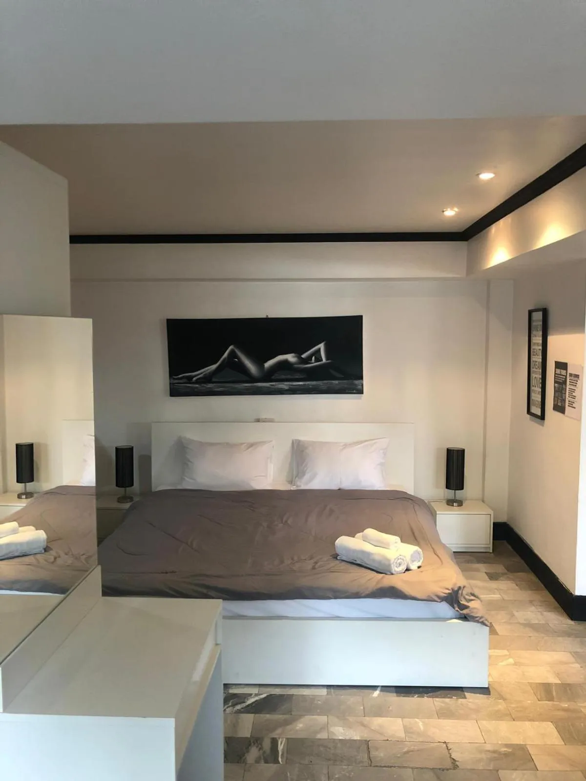 Bed in Patong Holiday Dream Hotel