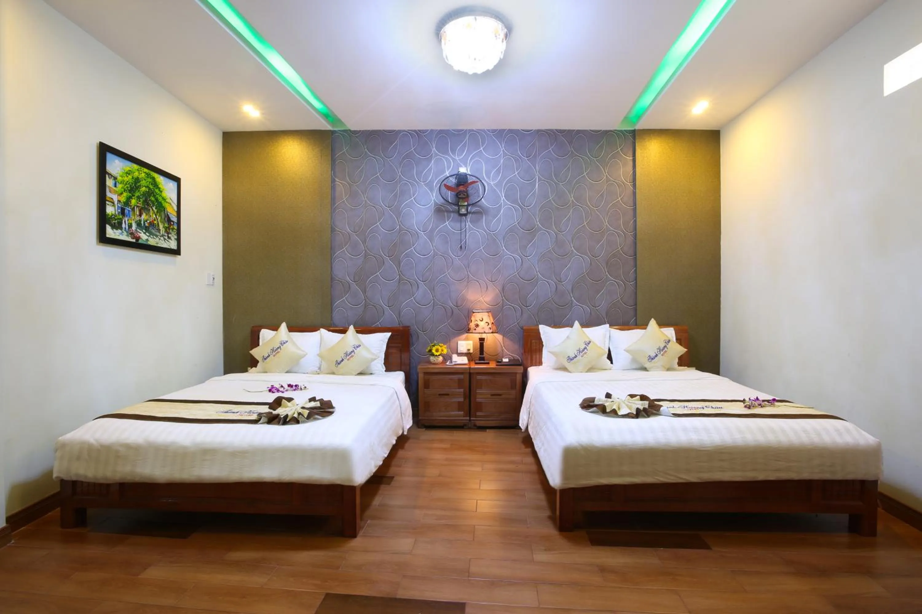 Photo of the whole room, Bed in Thành Hoàng Châu Boutique Hotel