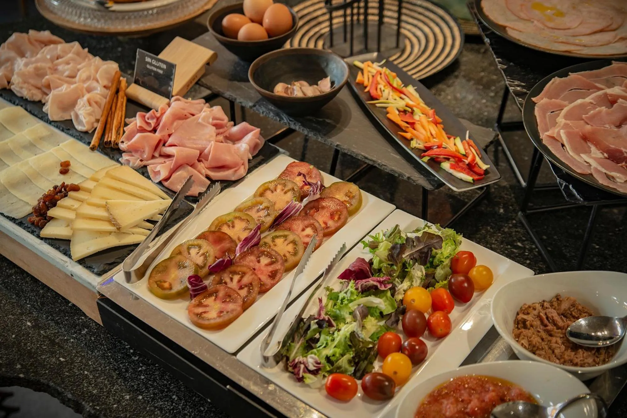 Buffet breakfast in Hotel MC San José