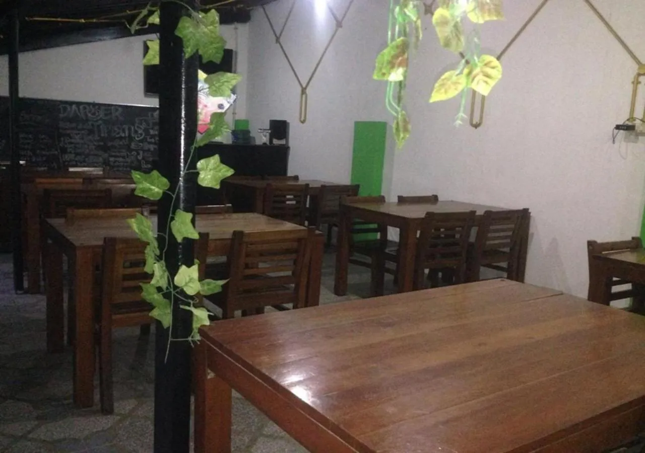 Restaurant/places to eat in Wisma Gading Indah 1
