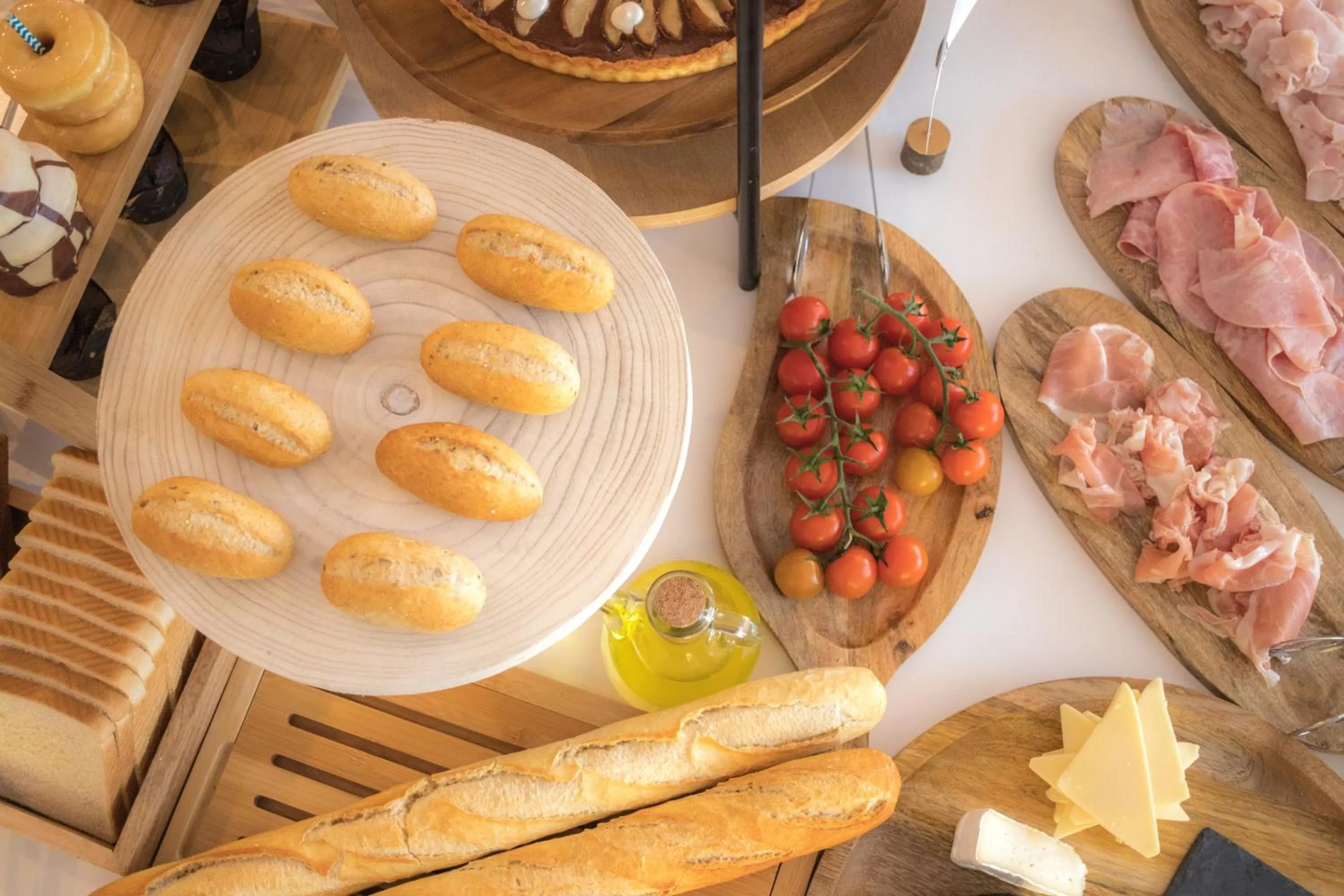 Breakfast in Boutique Apartments Poniente Playa