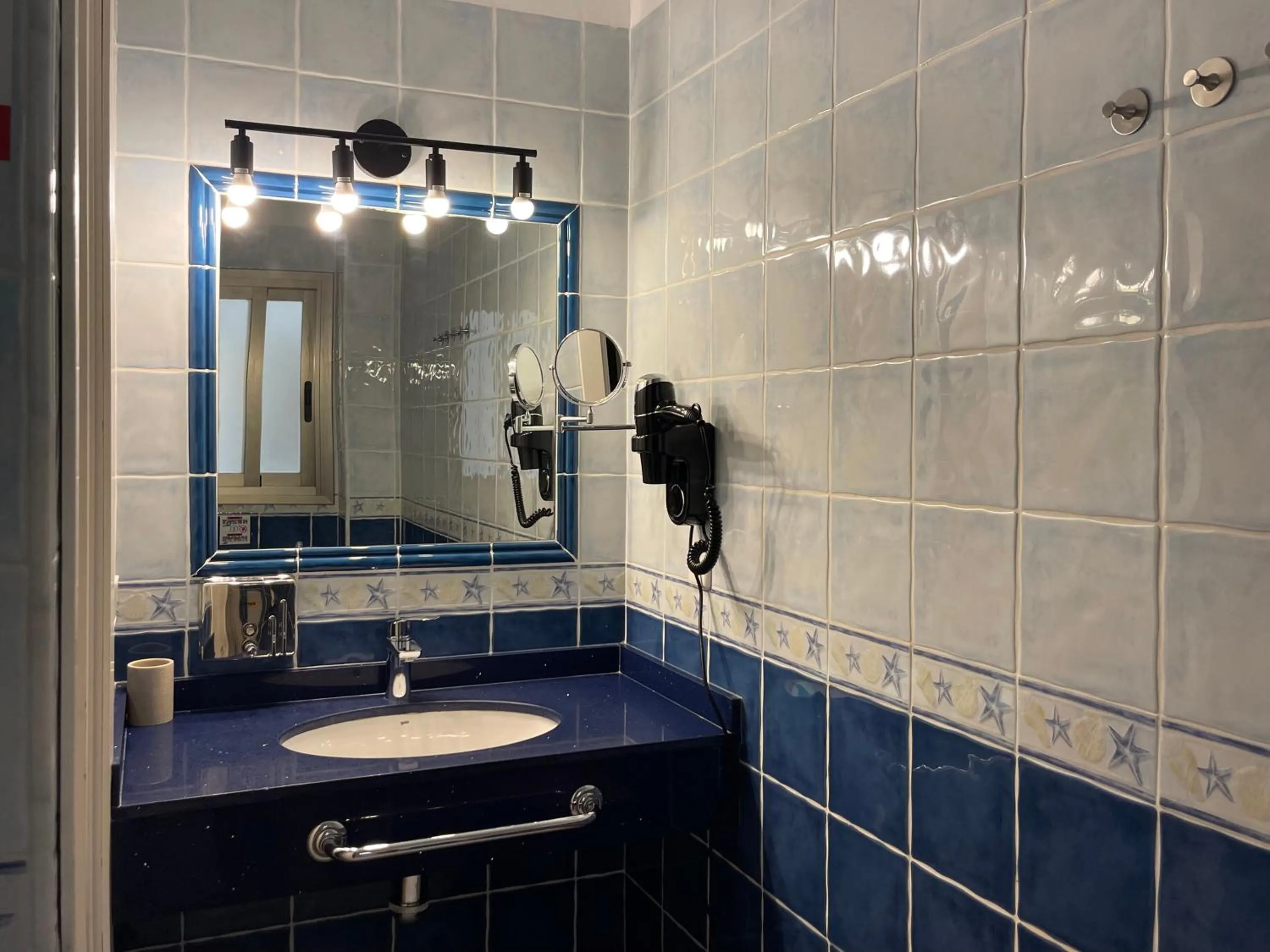 Bathroom in Boutique Apartments Poniente Playa