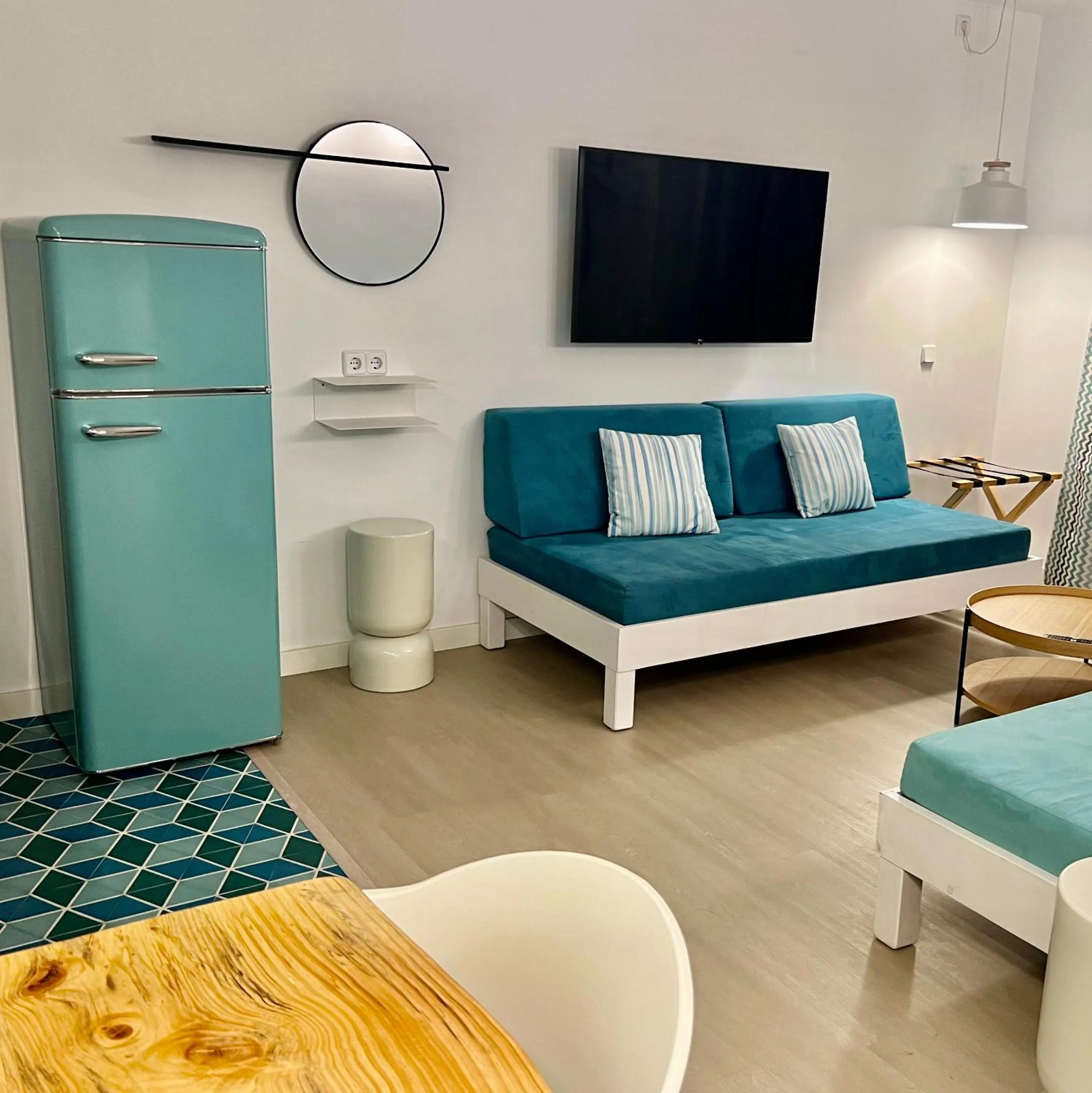 TV and multimedia in Boutique Apartments Poniente Playa