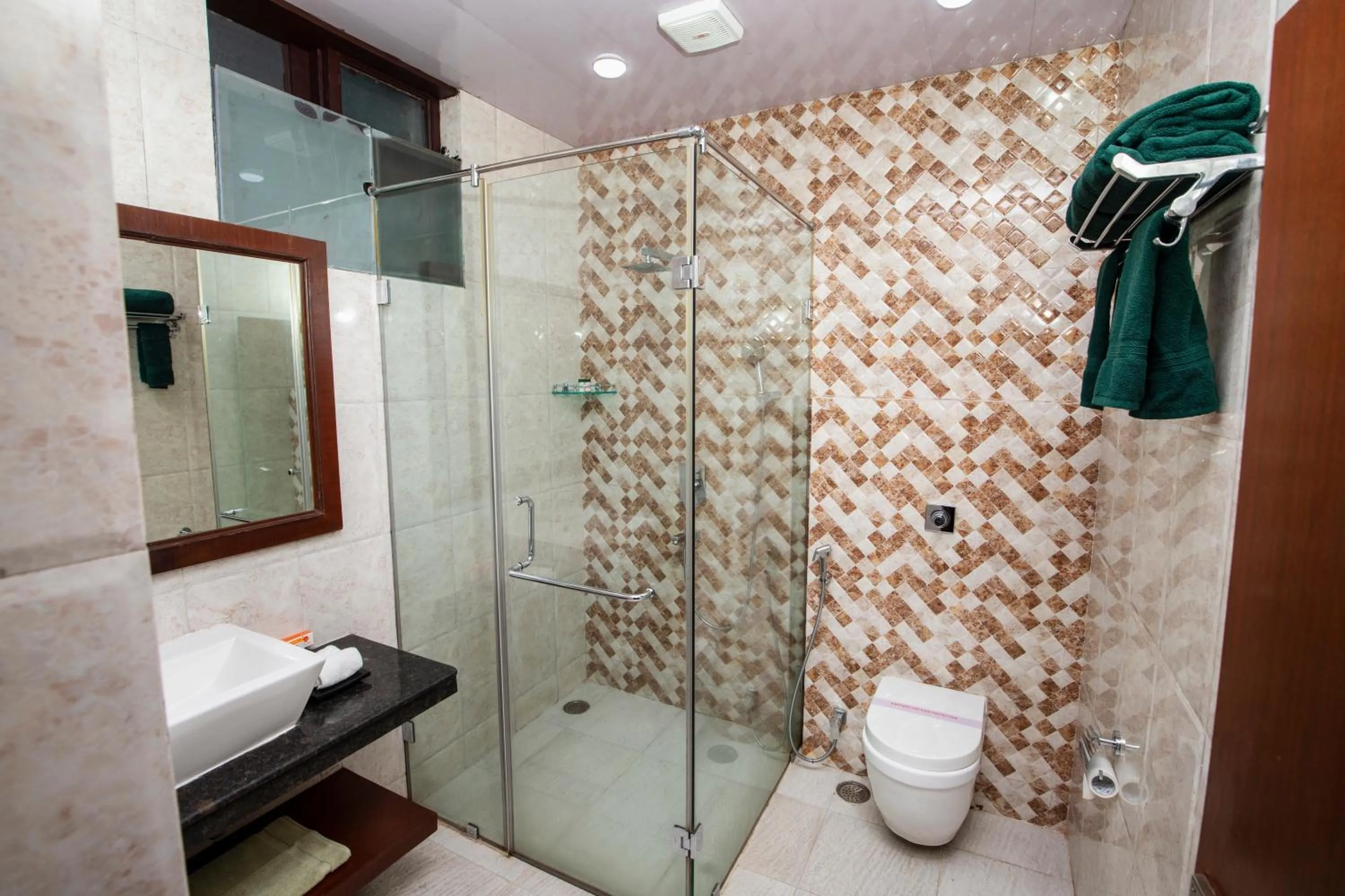 Bathroom in White Ridge Hotel