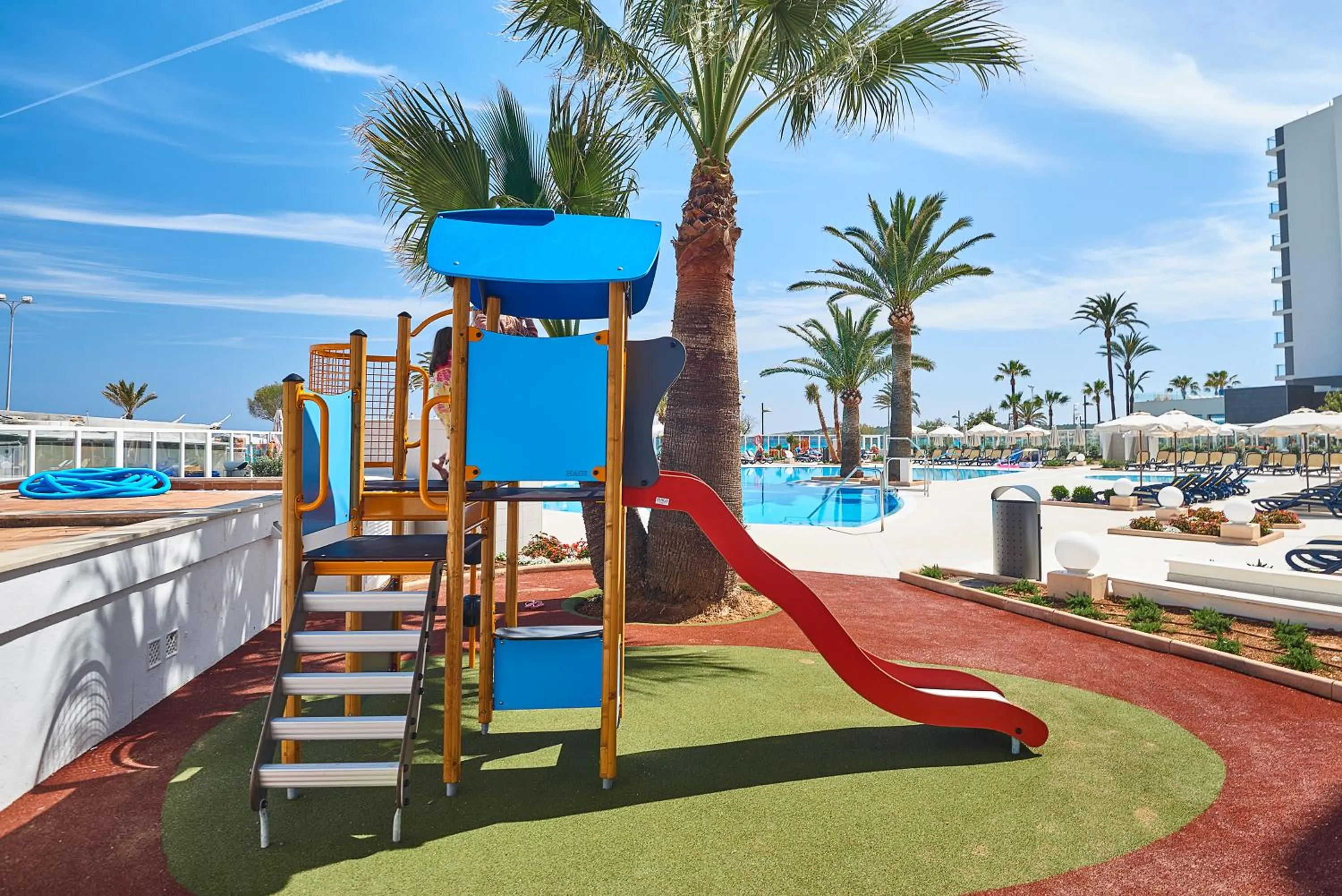 Children play ground in Hipotels Mercedes Aparthotel