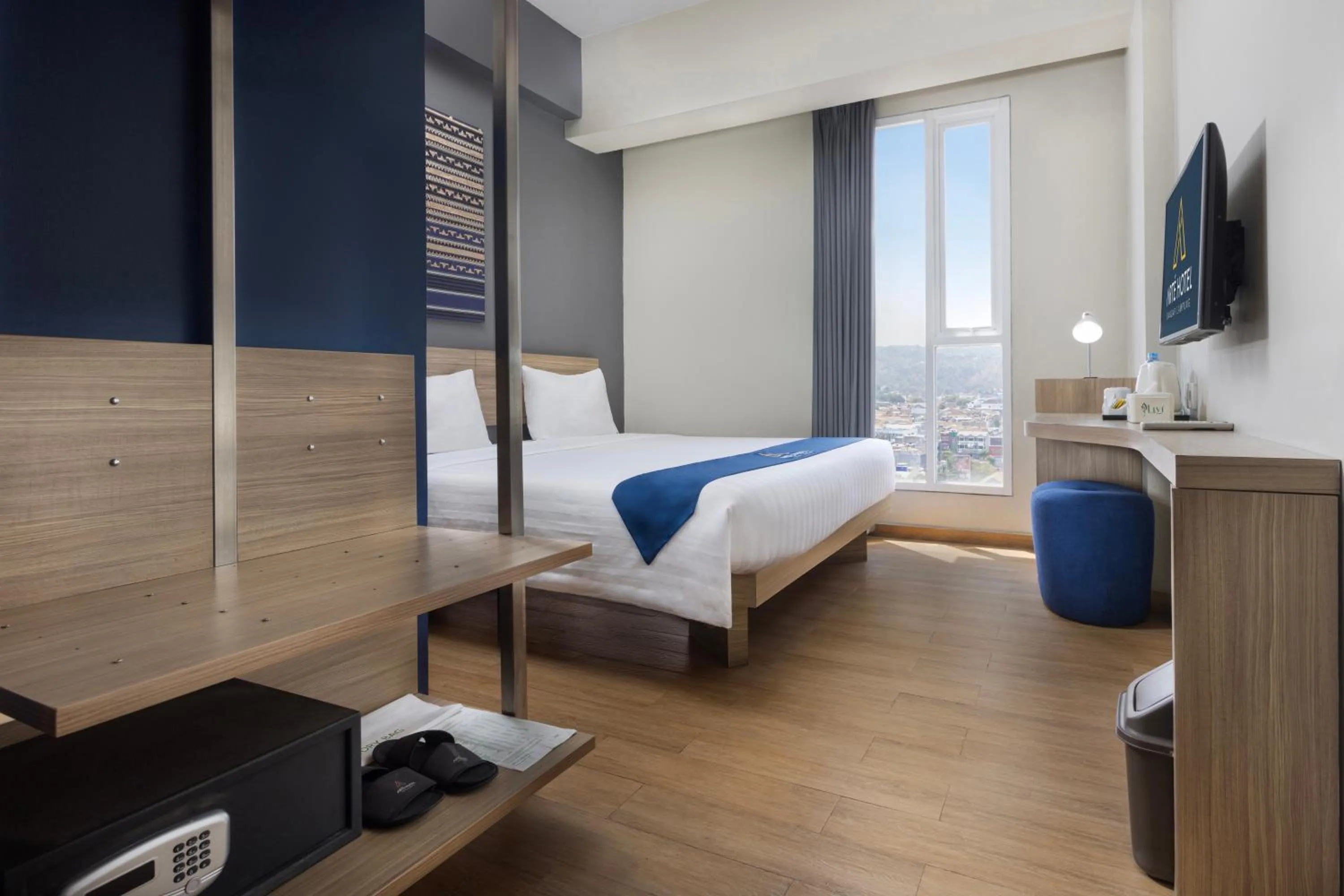 Bed in Whiz Prime Hotel Ahmad Yani Lampung