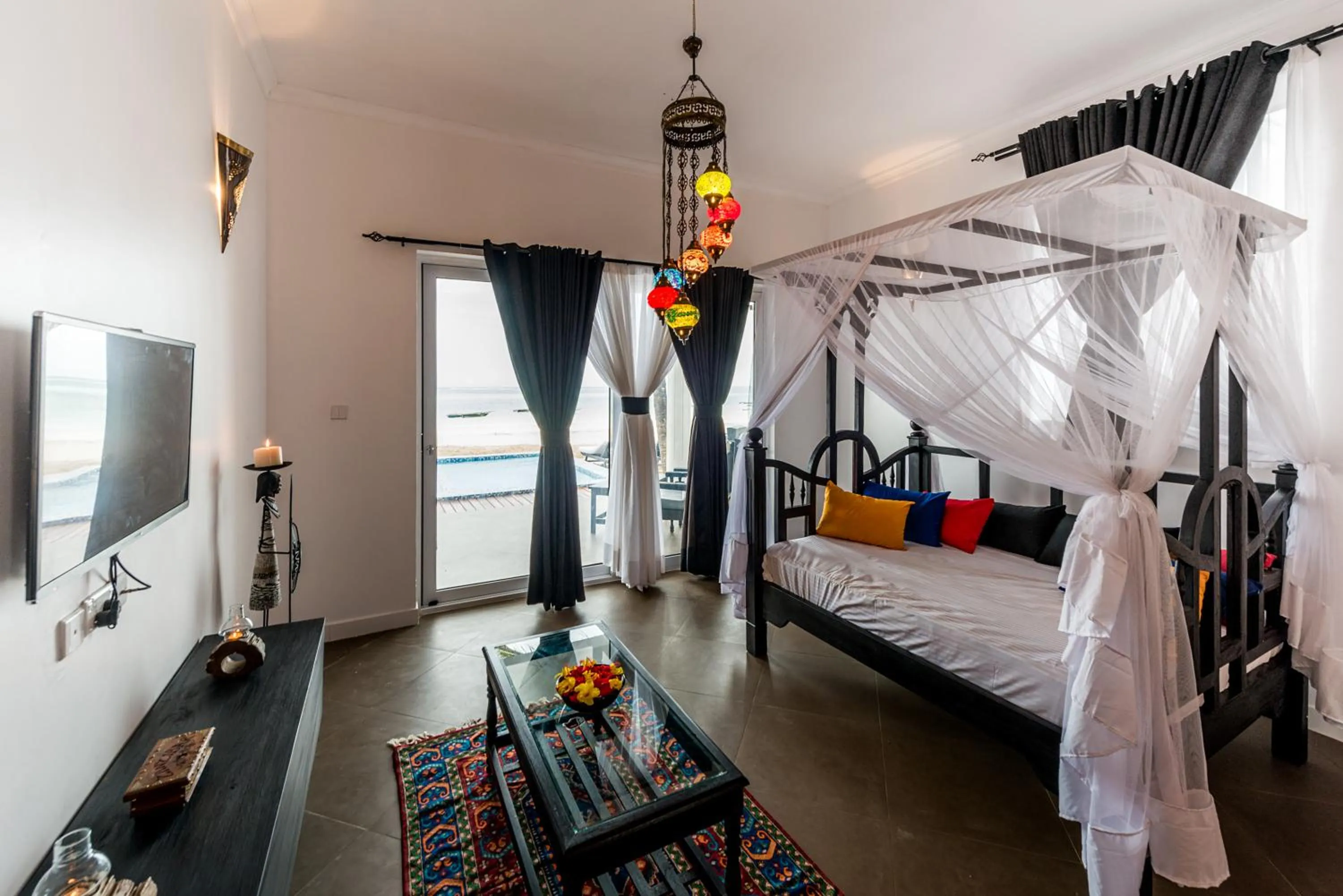 Living room, Bed in Sofia Sea View