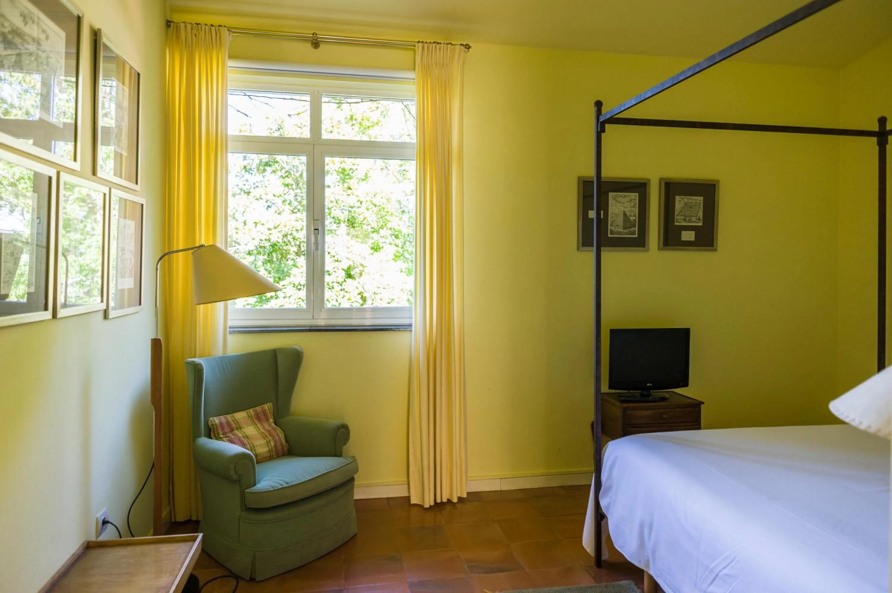 Decorative detail, Bed in La Posada