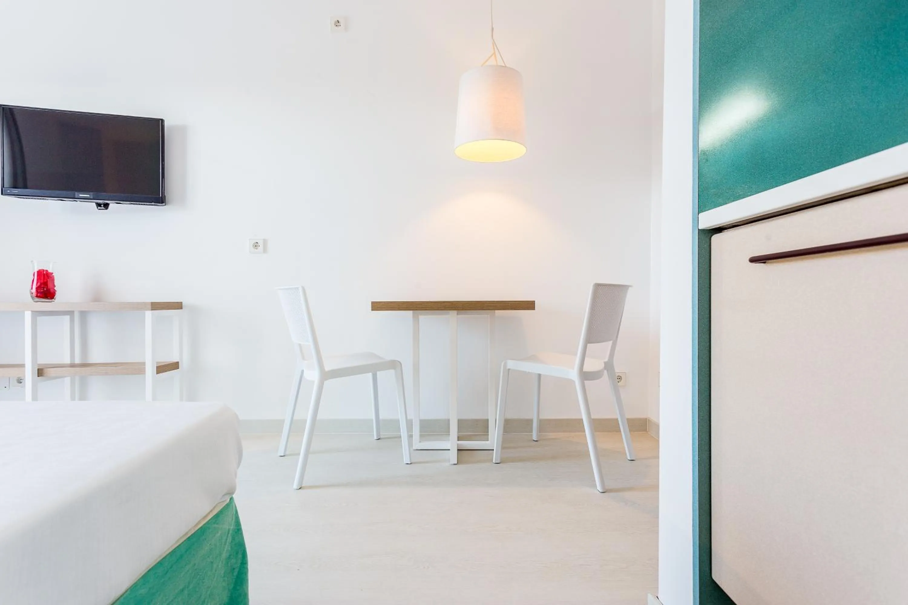 TV and multimedia in Apartamentos Caprice Tamarindos