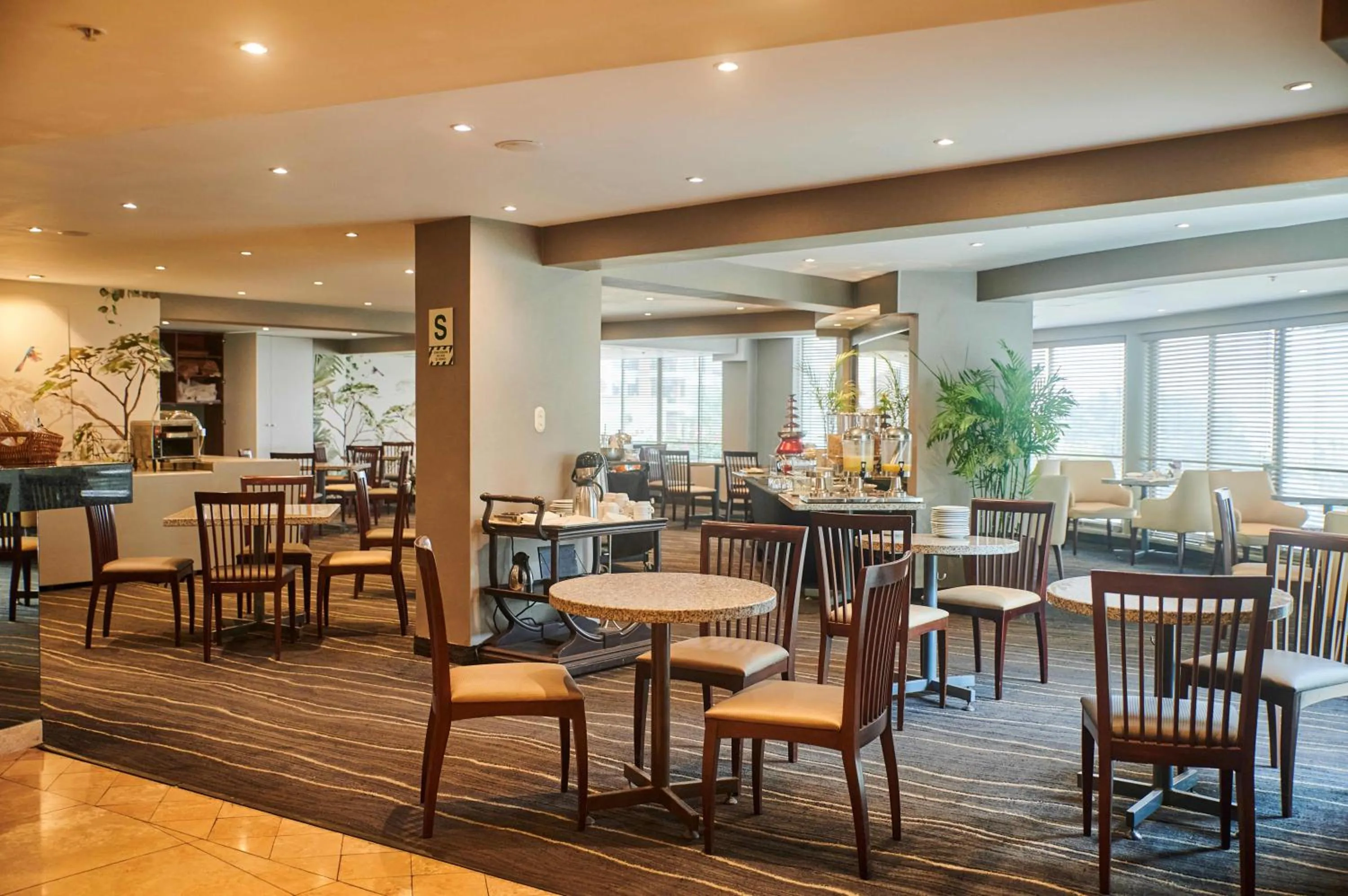 Restaurant/places to eat in Casa Andina Premium Golf Los Incas