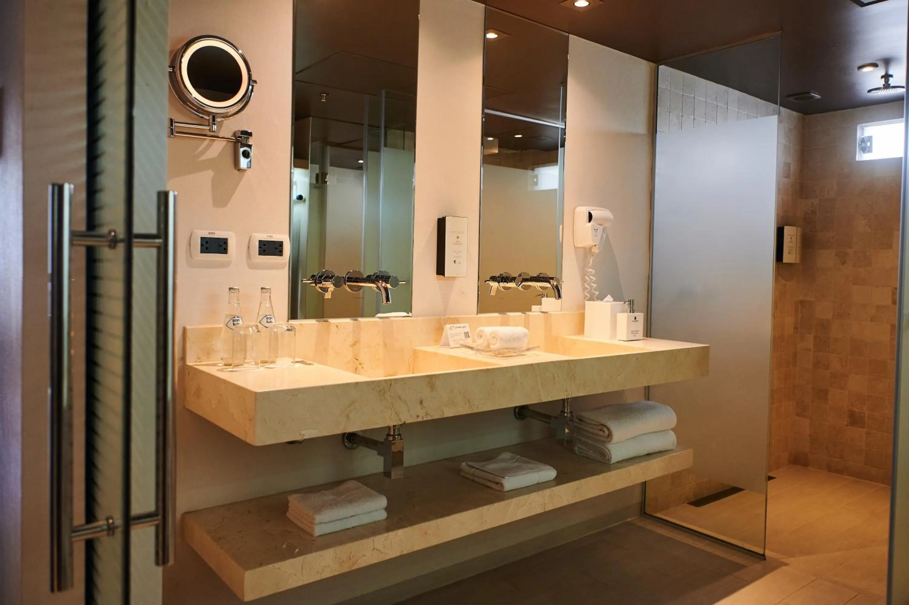 Bathroom in Casa Andina Premium Golf Los Incas