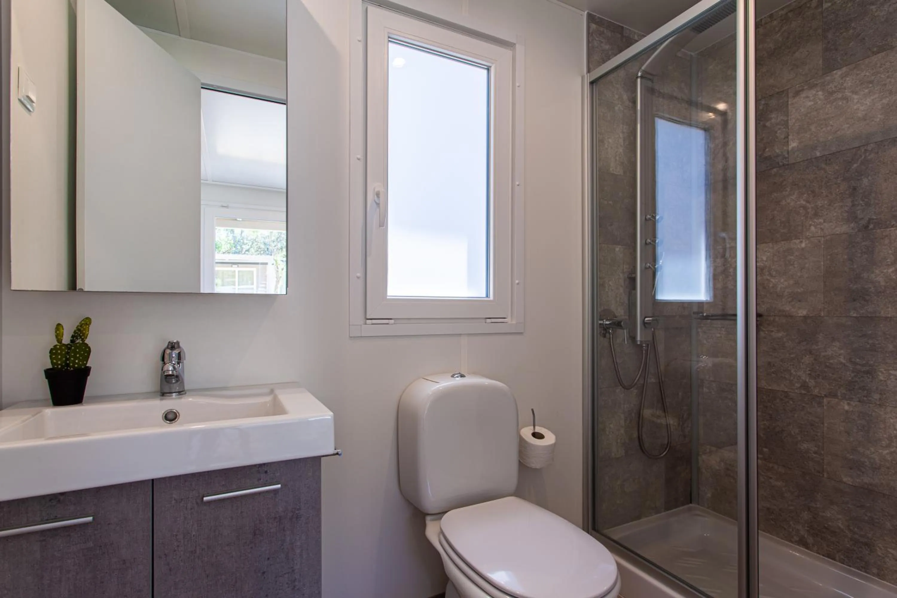 Shower in Mobile Homes Rapoća