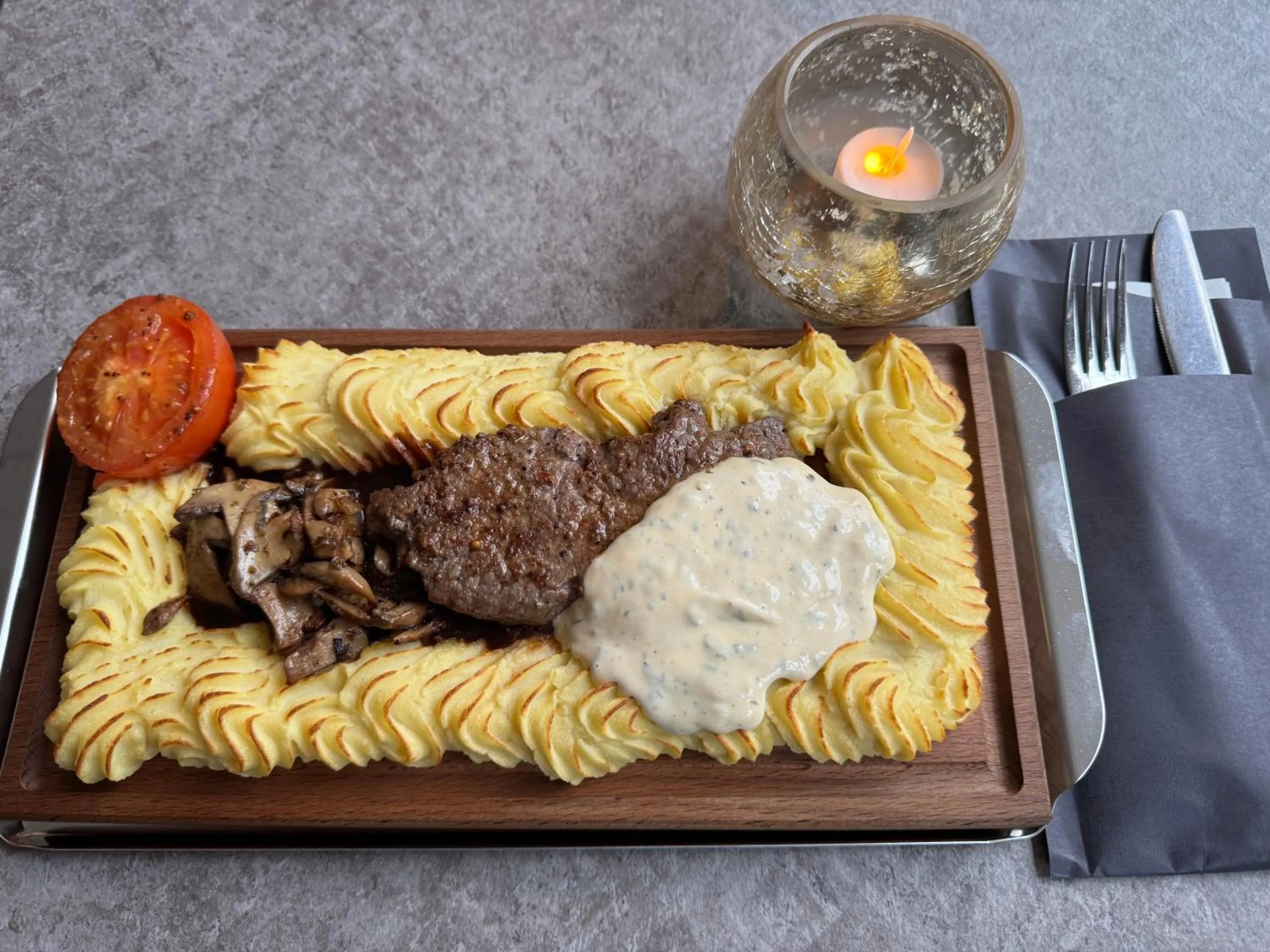 Food and drinks in City Central Hotel Örebro by First Hotels