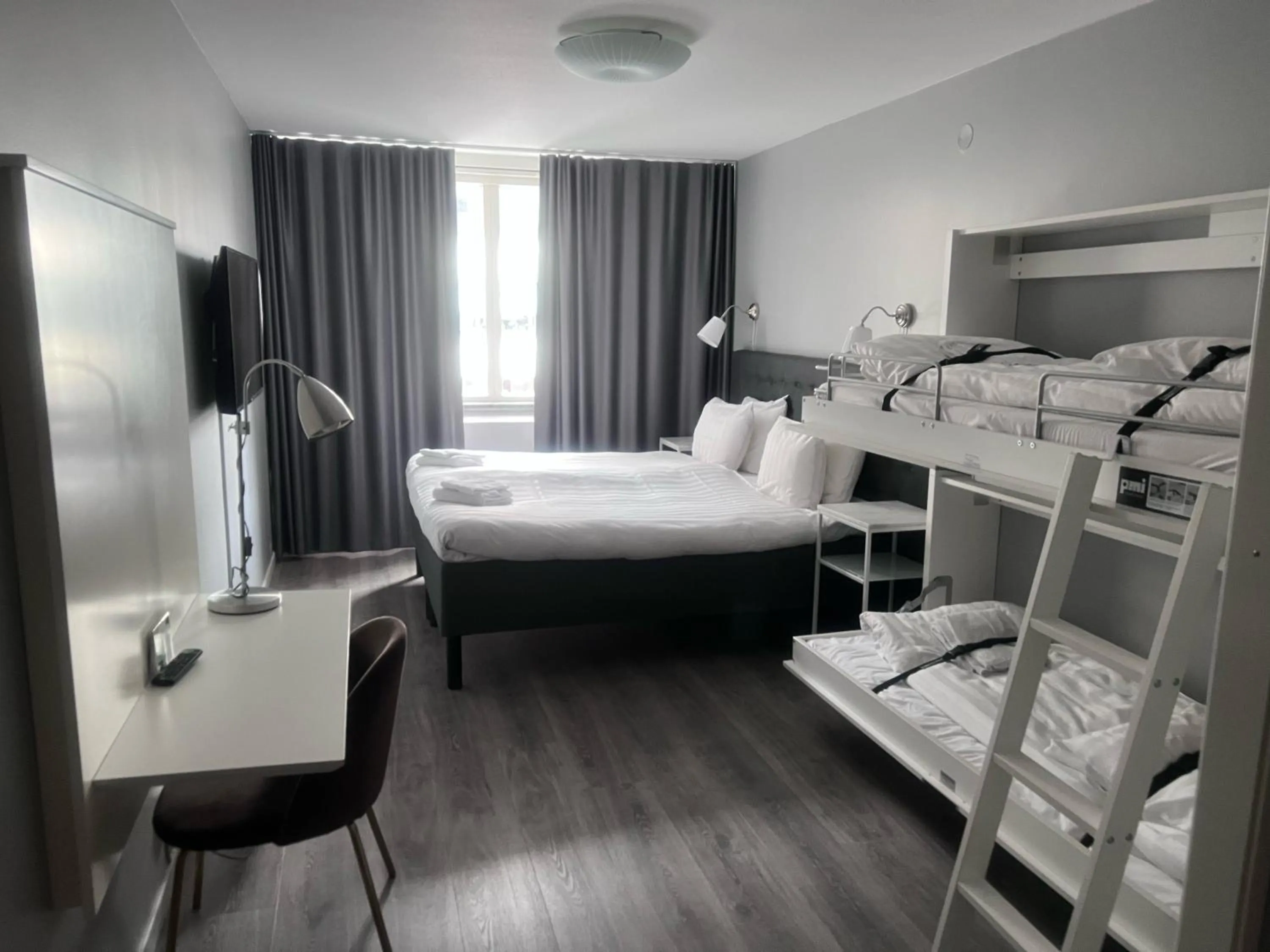 Bedroom, Bed in City Central Hotel Örebro by First Hotels