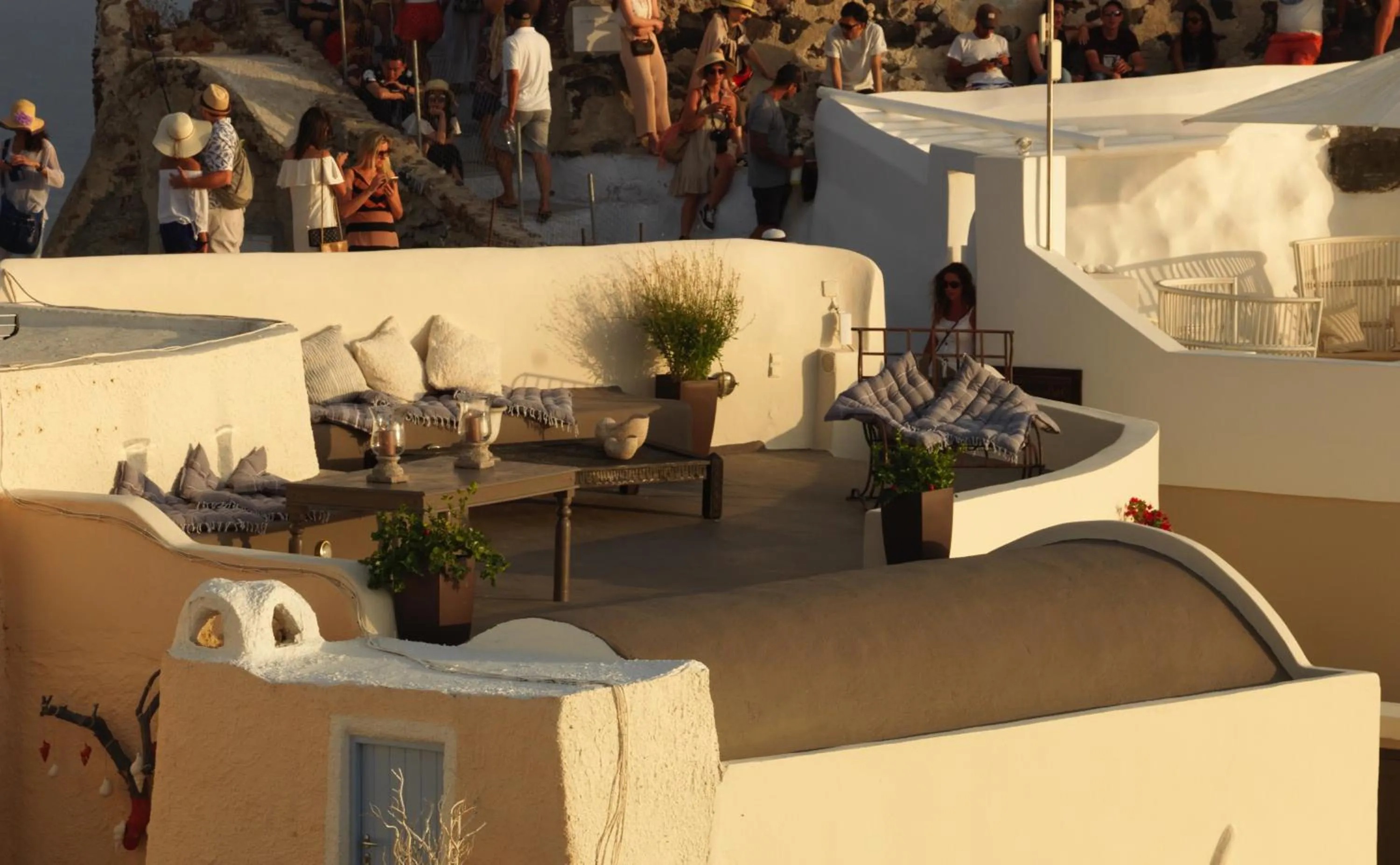 Balcony/Terrace in OIA UNIQUE HOMES by K&K