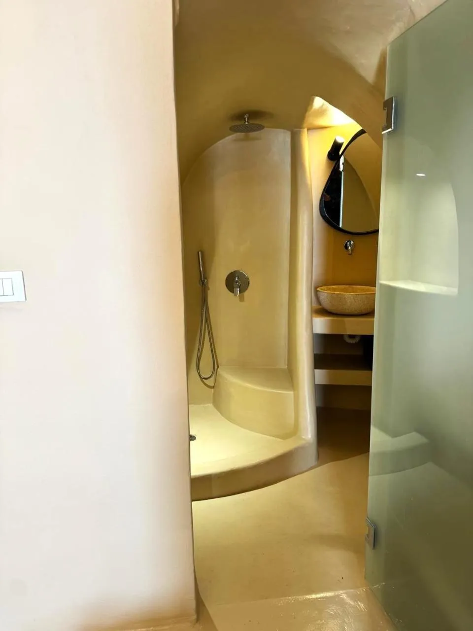 OIA UNIQUE HOMES by K&K