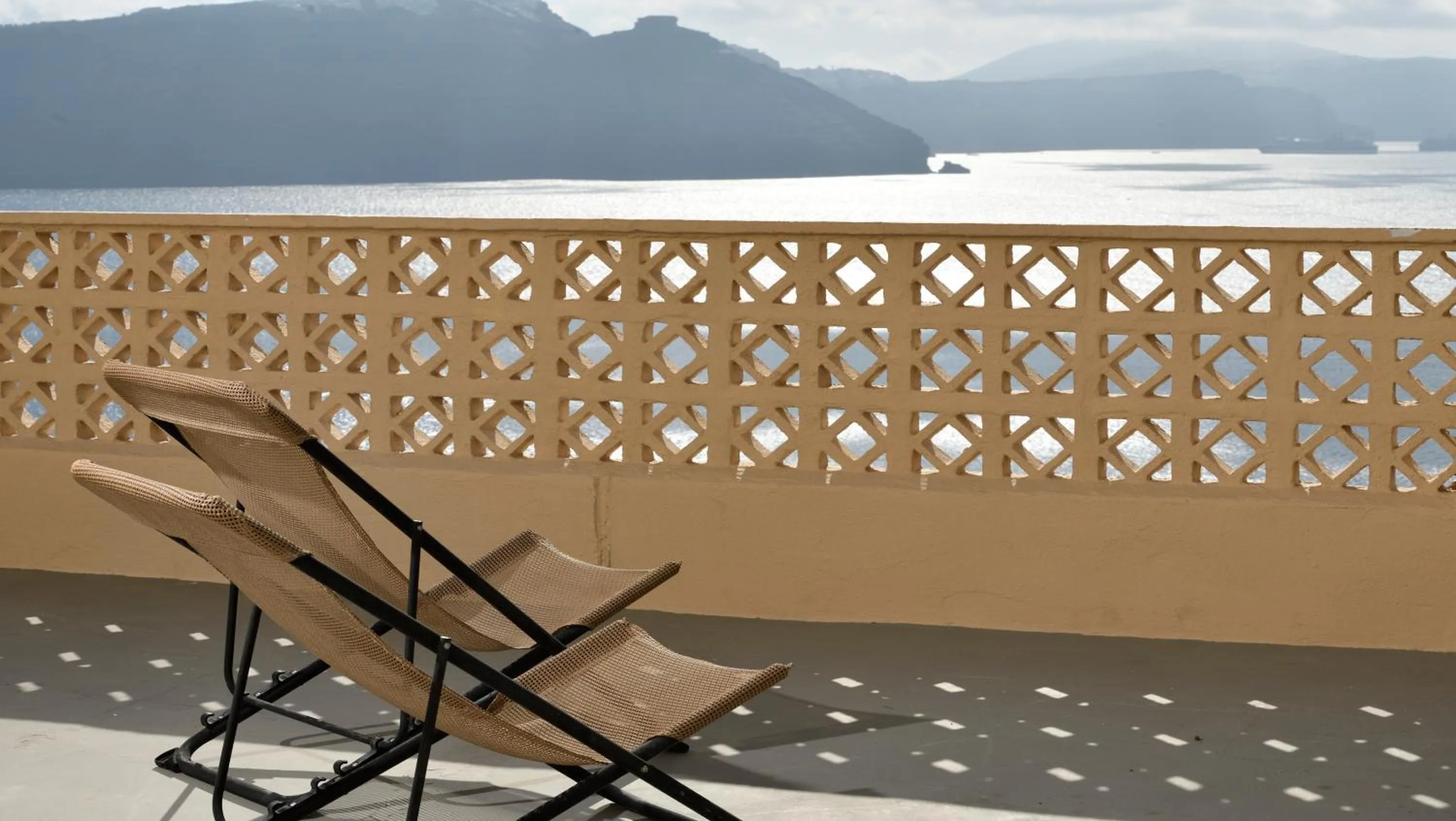 Balcony/Terrace in OIA UNIQUE HOMES by K&K