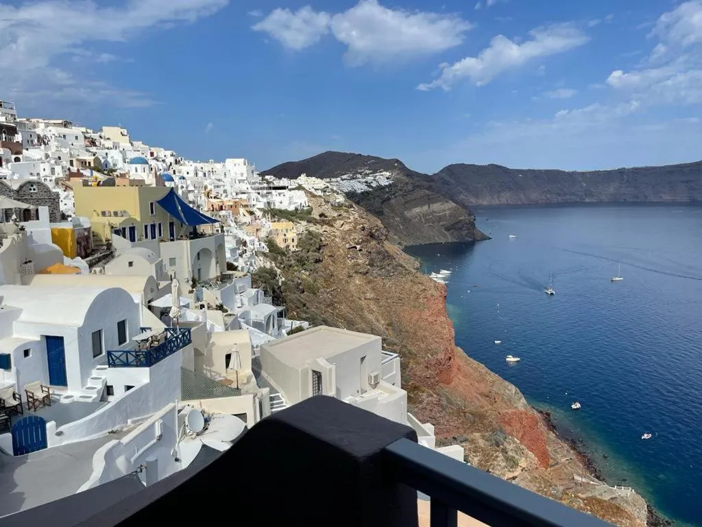 Sea view in OIA UNIQUE HOMES by K&K