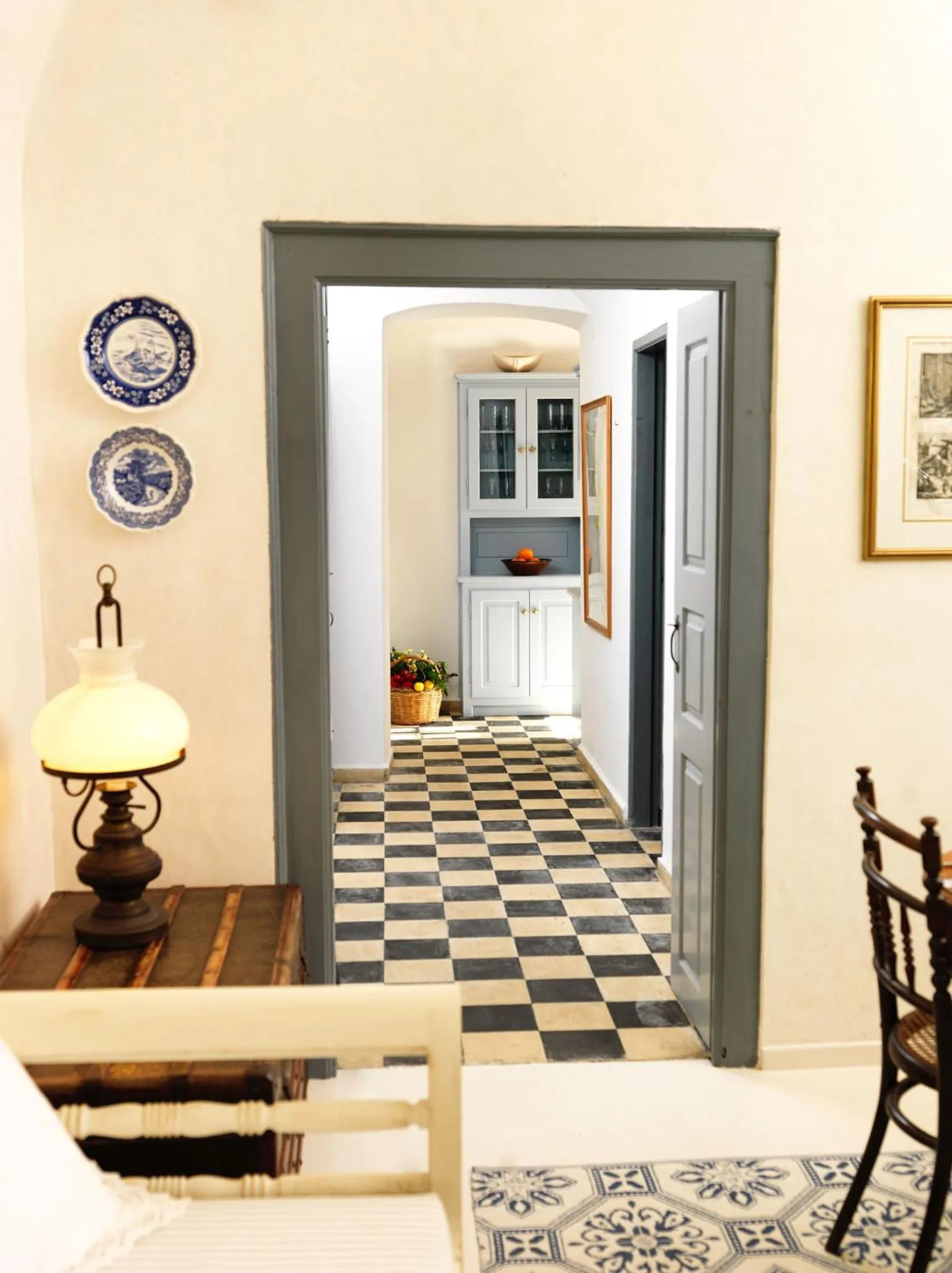 Living room in OIA UNIQUE HOMES by K&K