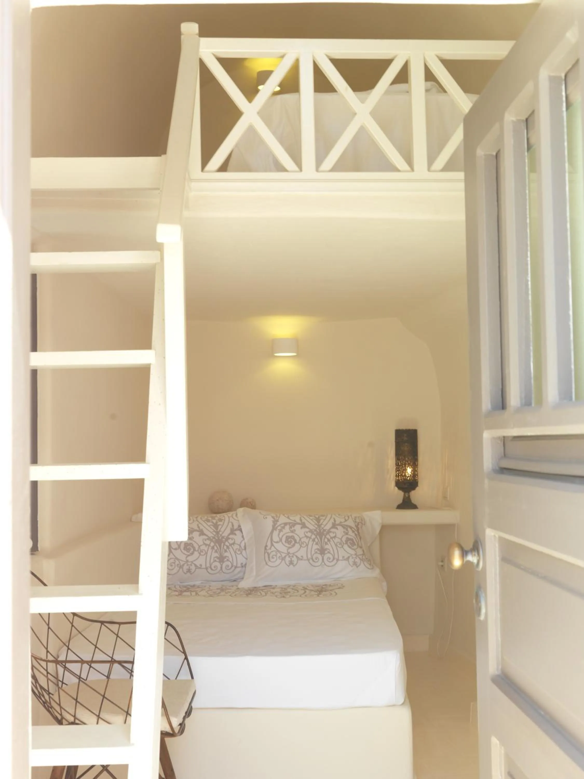 Bedroom, Bed in OIA UNIQUE HOMES by K&K