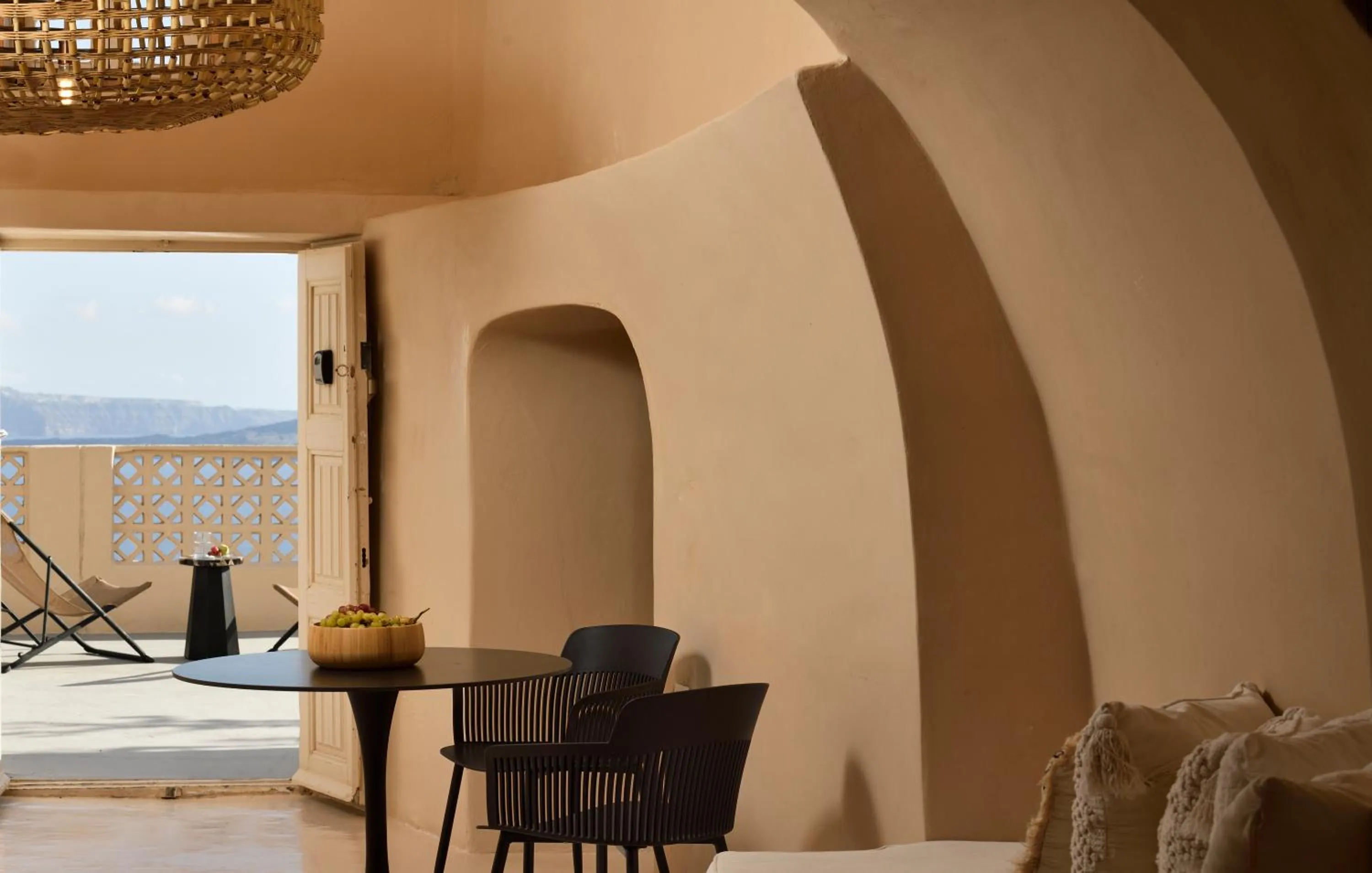 Balcony/Terrace in OIA UNIQUE HOMES by K&K