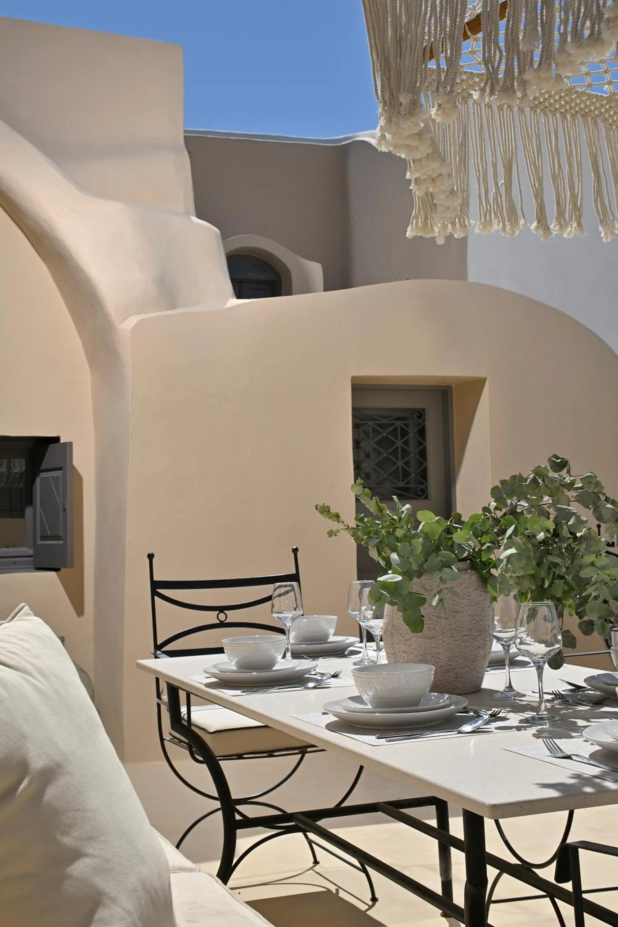 Balcony/Terrace in OIA UNIQUE HOMES by K&K