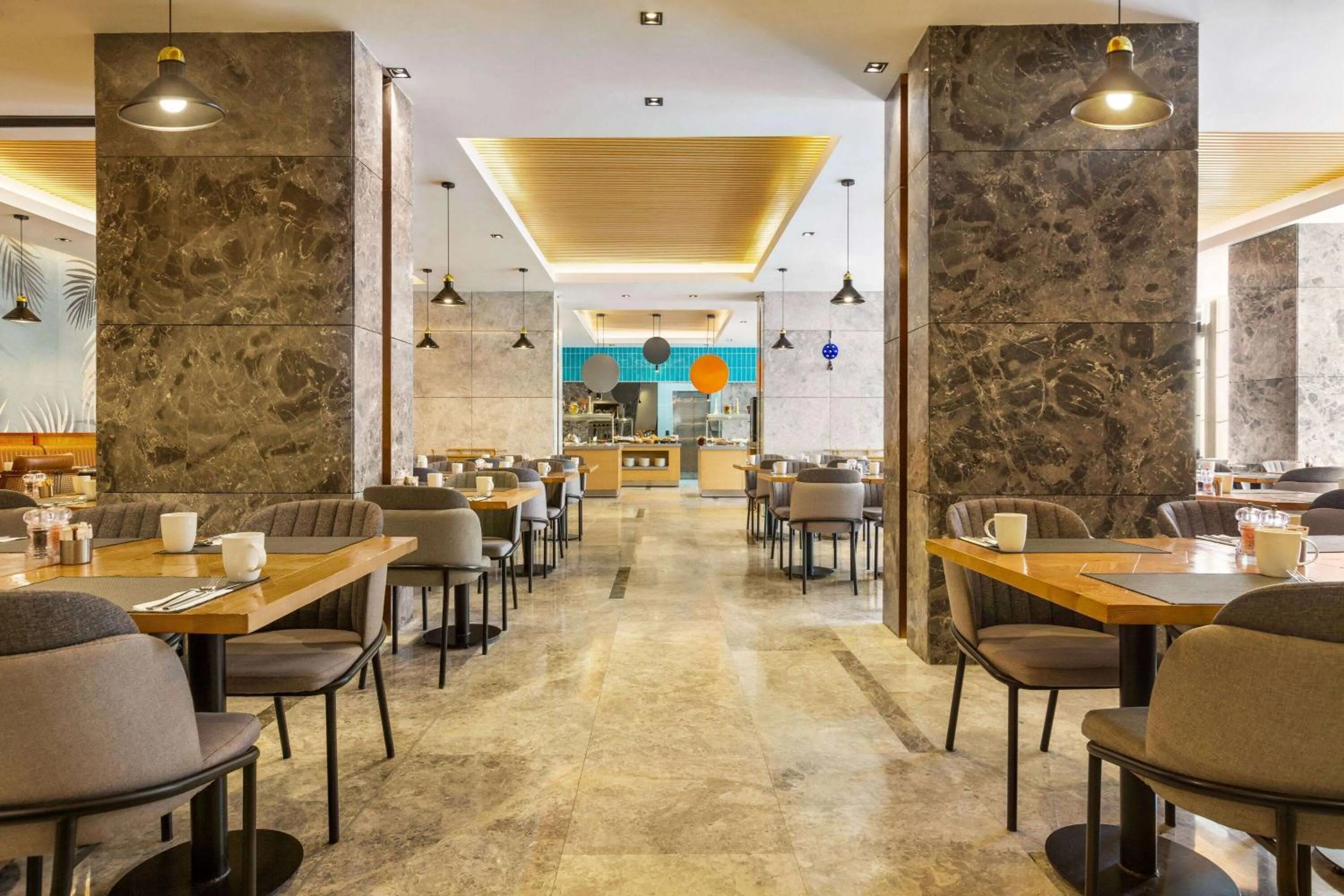 Restaurant/places to eat in Ramada Plaza Sultanahmet