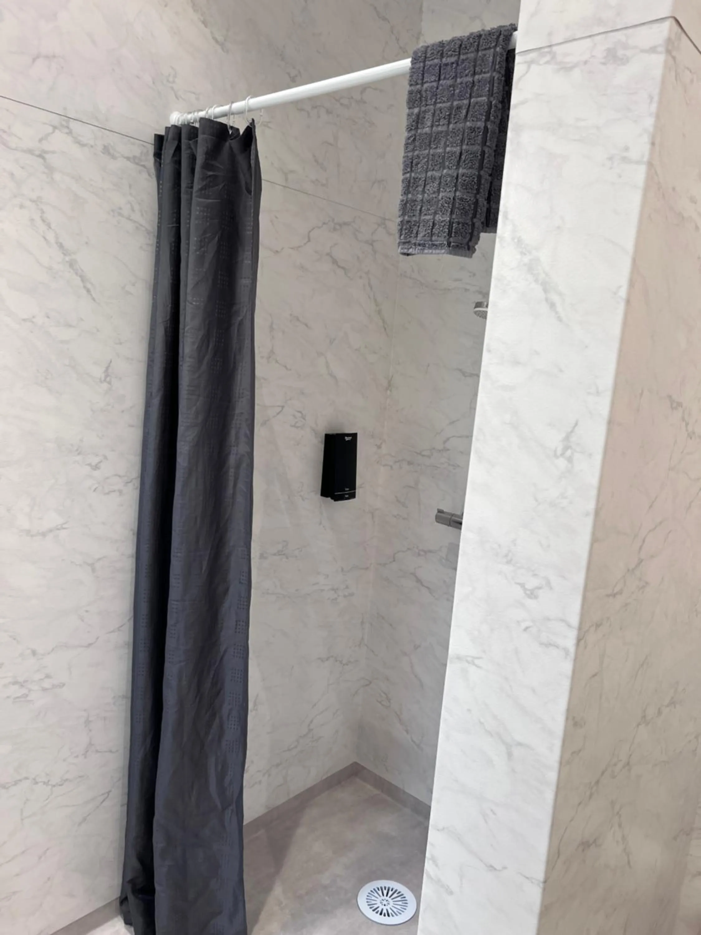 Shower in Hotel Park Allé