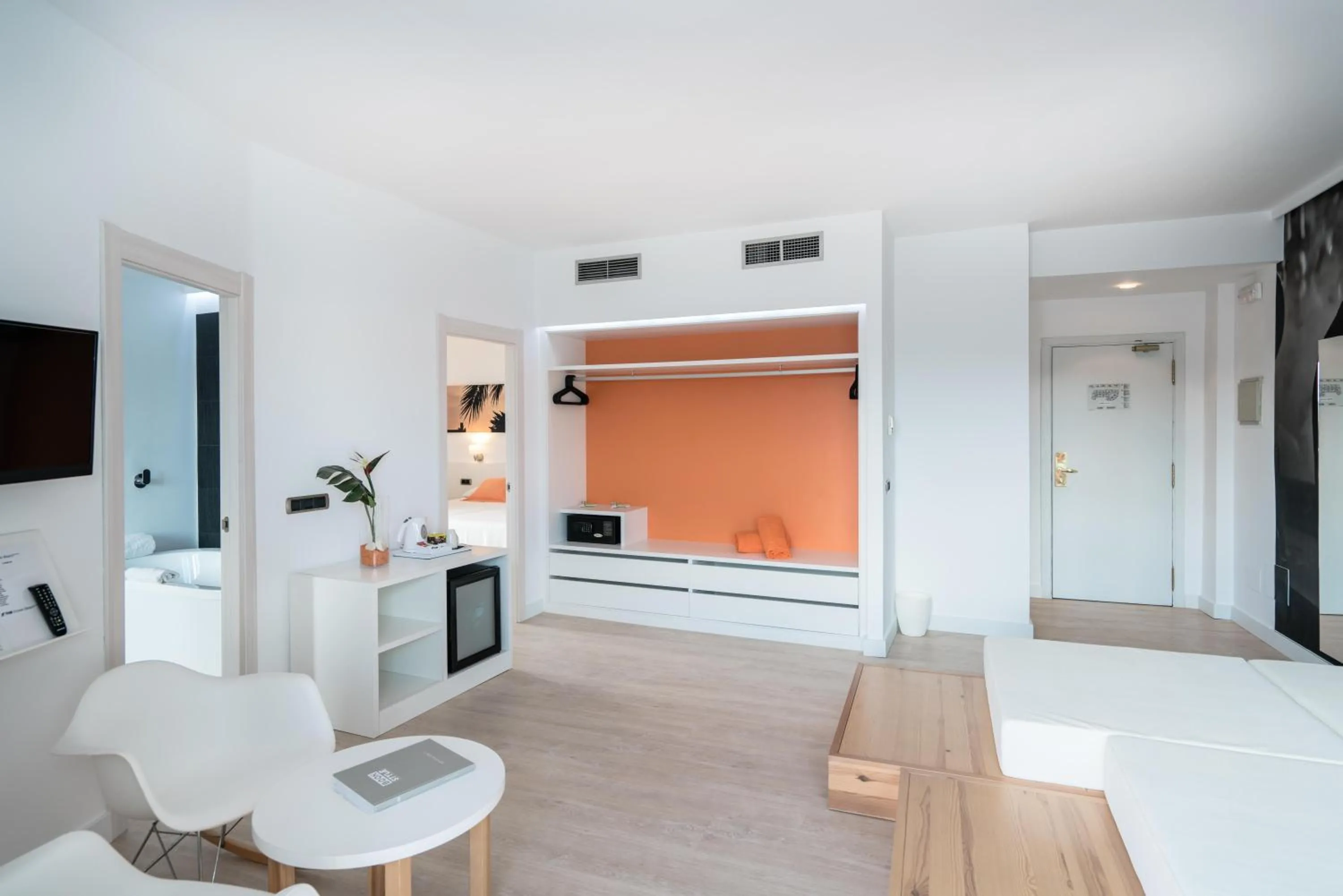 Photo of the whole room, Bed in THB Ocean Beach - Adults Only