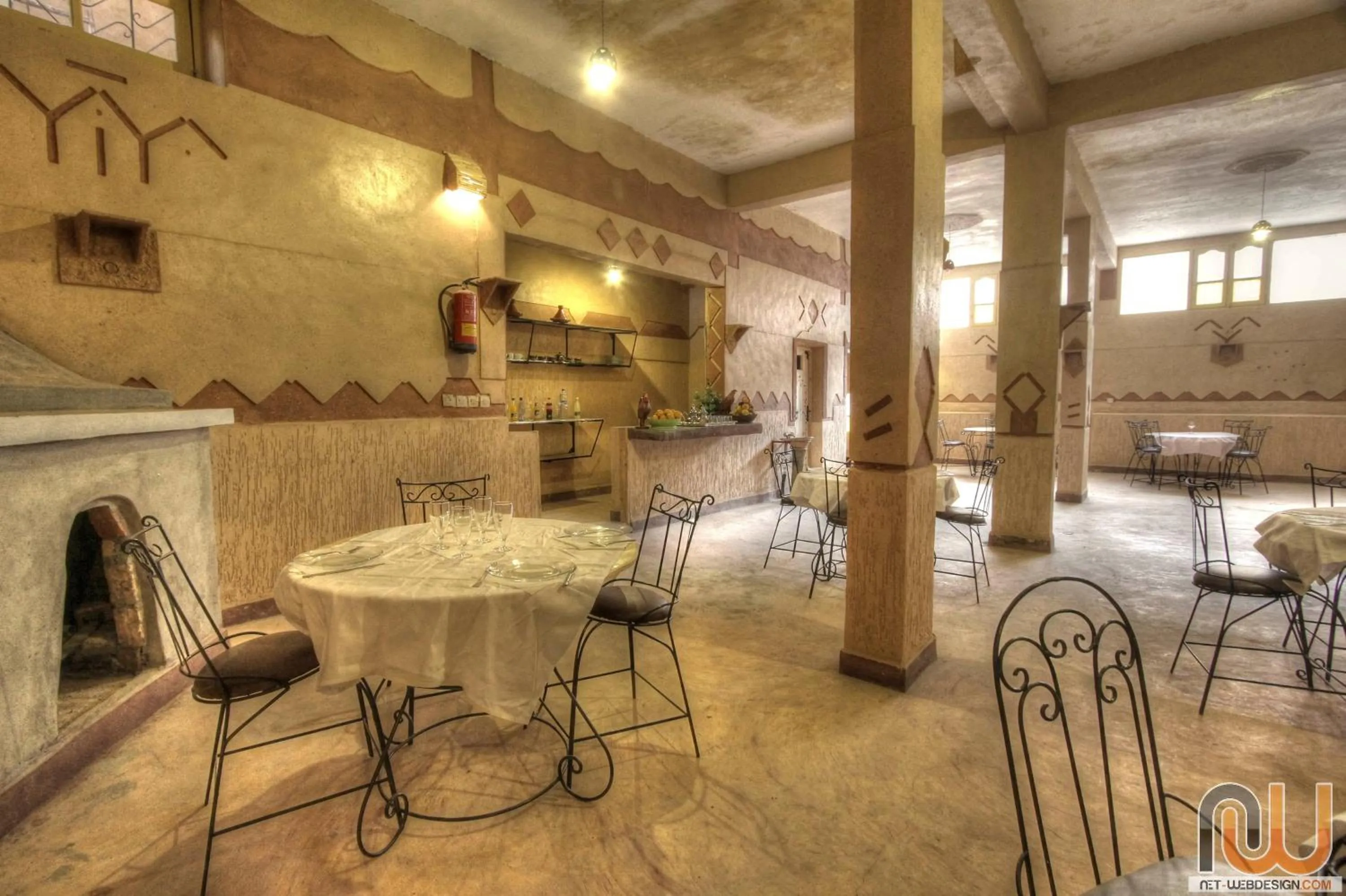 Restaurant/places to eat in Hôtel Amgoune