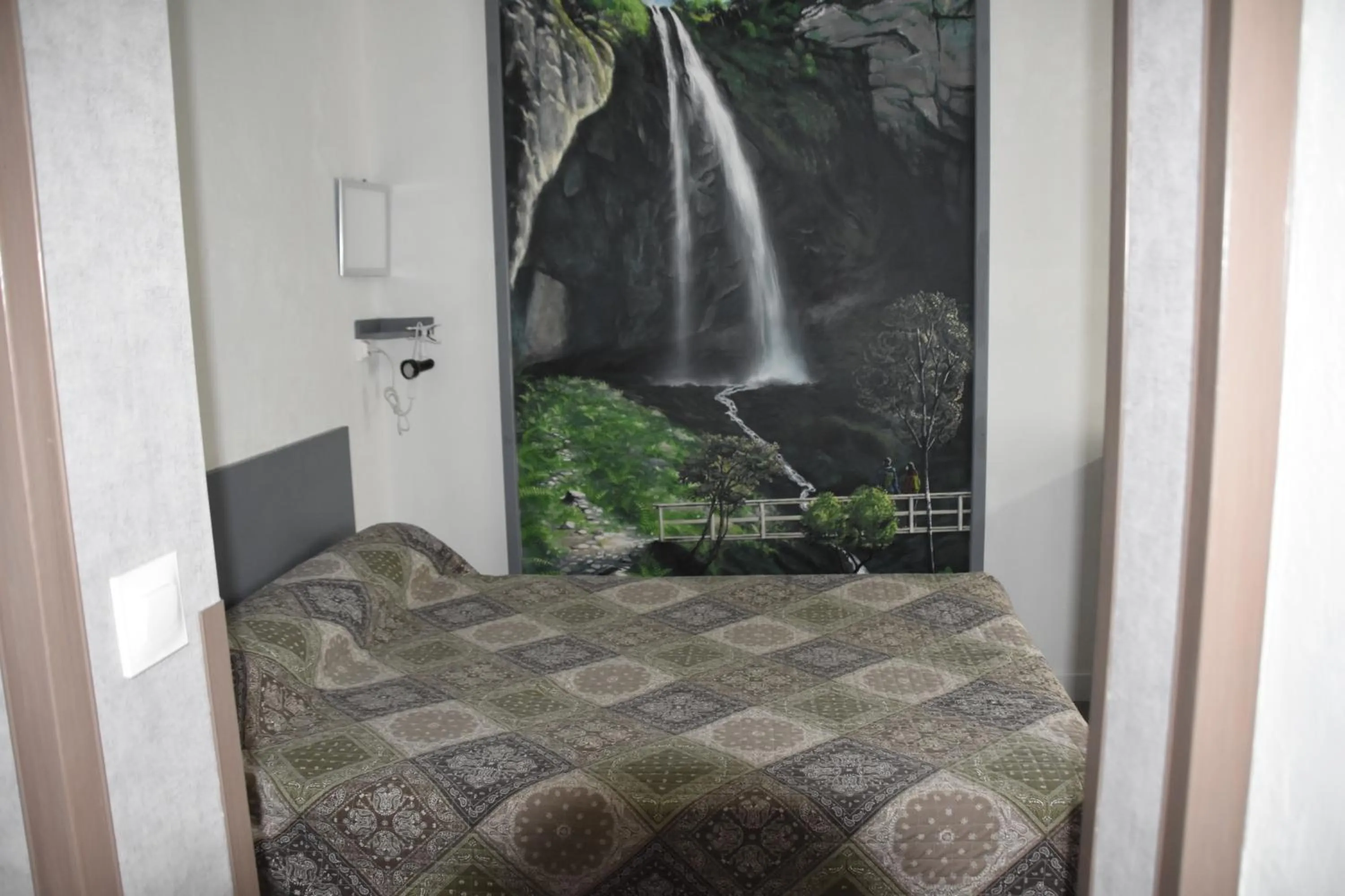 Decorative detail, Bed in Hôtel Le Rider