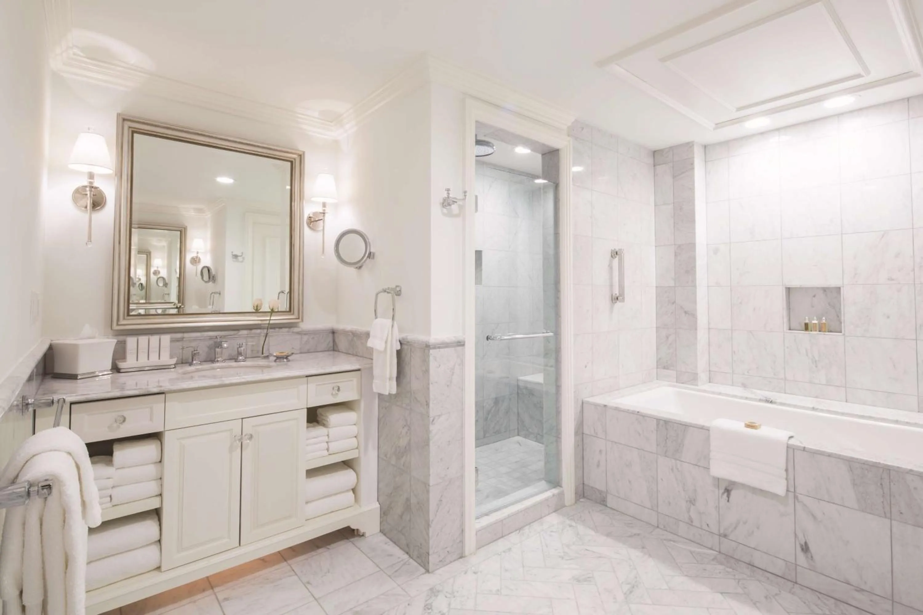 Bathroom in The Charleston Place