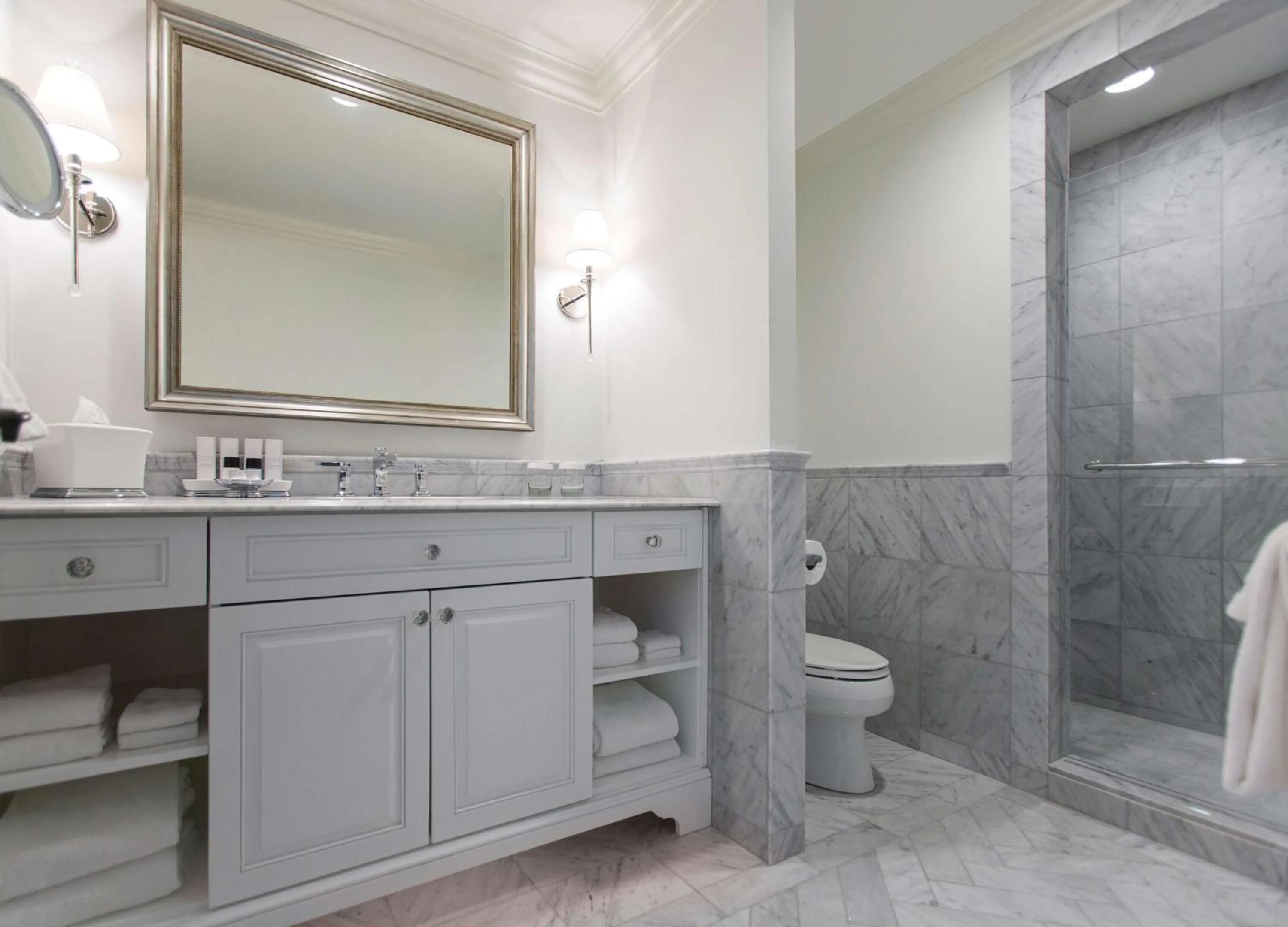 Bathroom in The Charleston Place